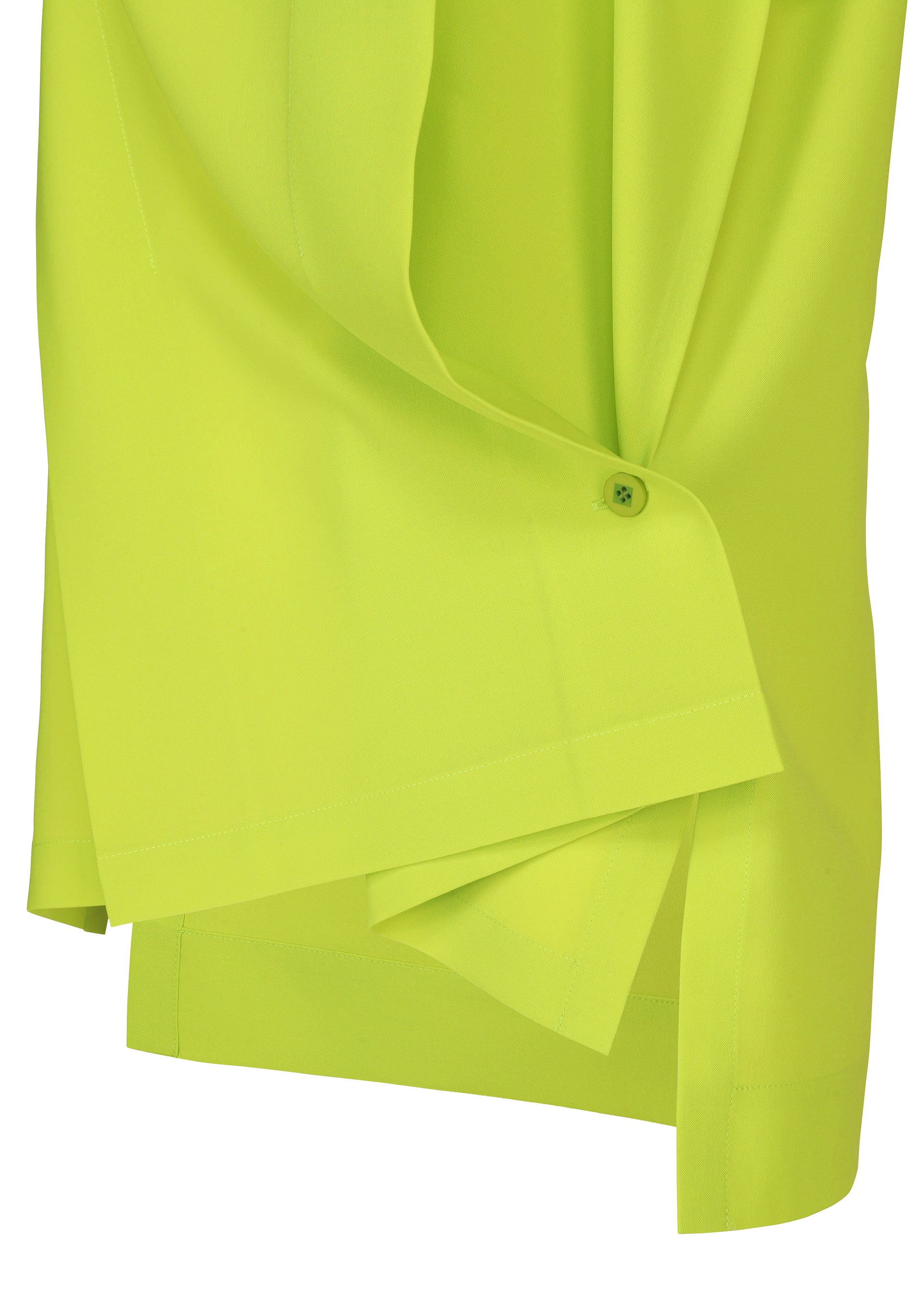 Zoomed view Close-up of the FLAT TUCK T by 132 5. ISSEY MIYAKE in neon yellow-green, featuring overlapping layers, a button detail, smooth fabric, and clean stitching for a stunning look.