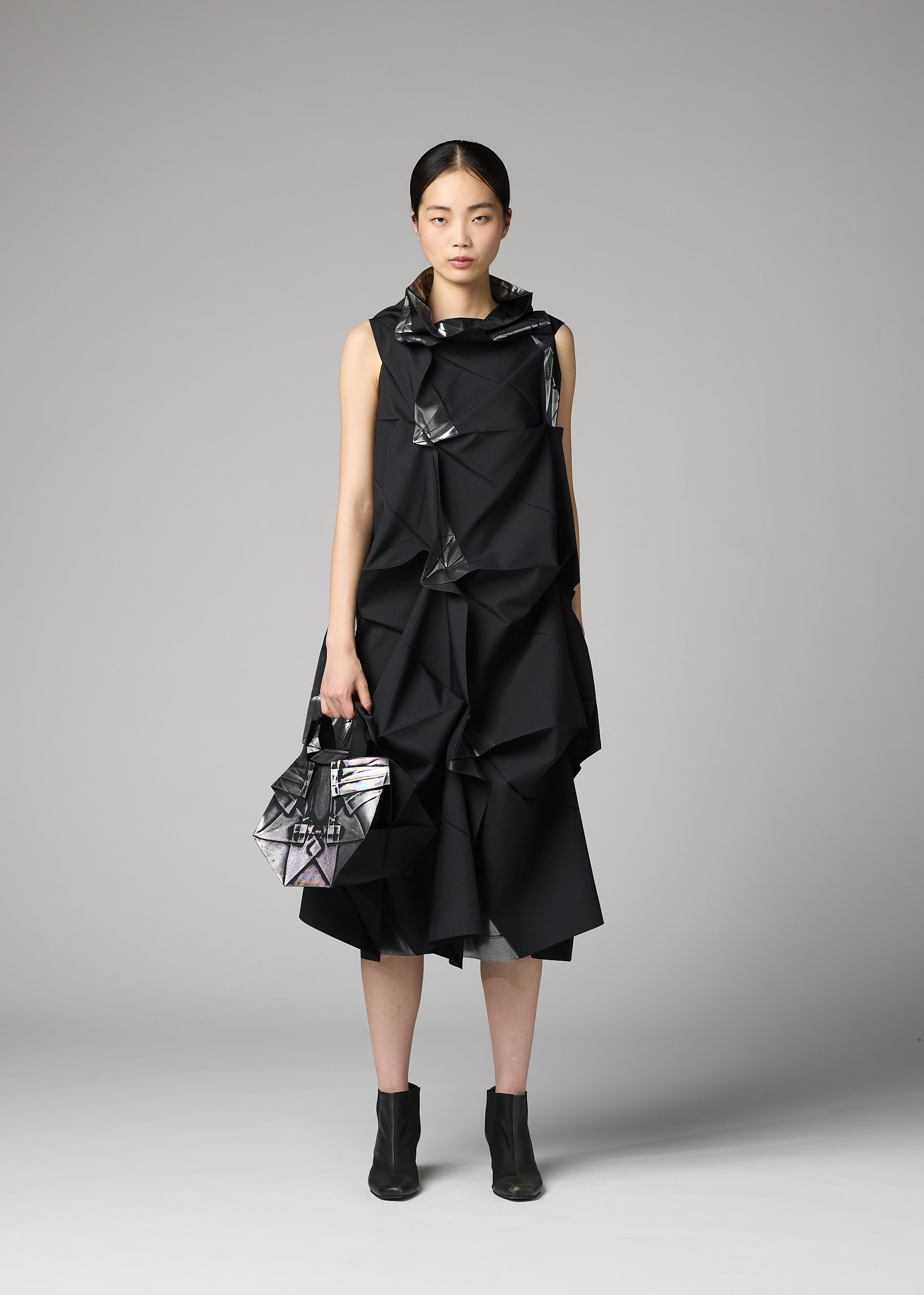 132 5. ISSEY MIYAKE – ISSEY MIYAKE ONLINE STORE