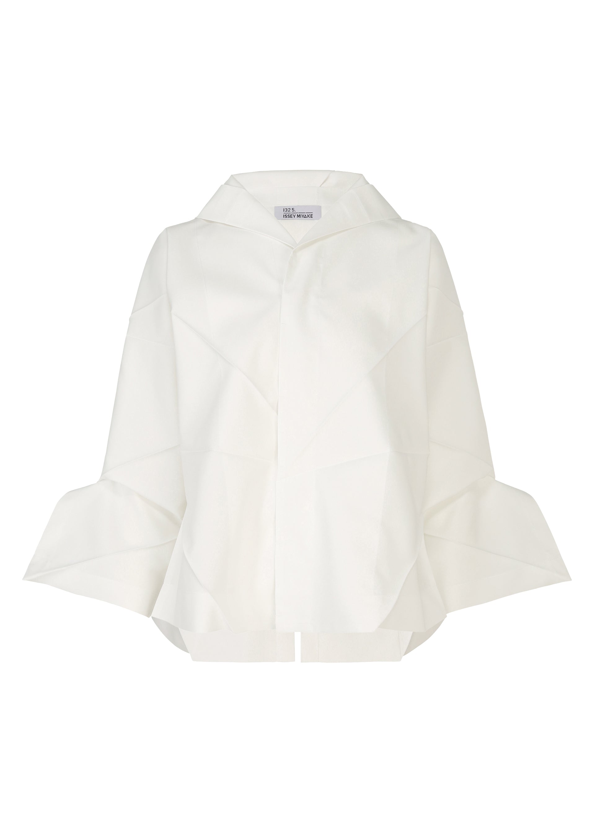 Zoomed view The F-SH-1 by 132 5. ISSEY MIYAKE is a white, loose-fitting jacket with wide sleeves, a geometric structure, short hem, and hood. With its minimalist look, it's perfect layered over black or white for effortless modern style. - WHITE （no.01）