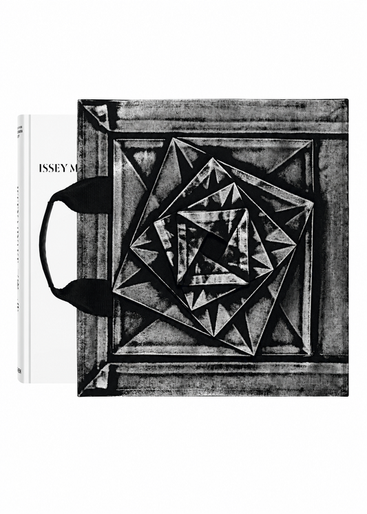 ISSEY MIYAKE (Limited Collectors Edition) view 1