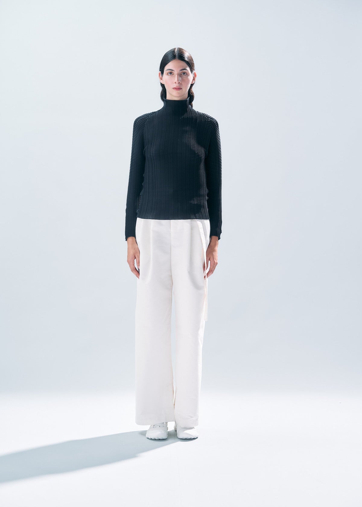 WOOLY PLEATS BK/WT-46