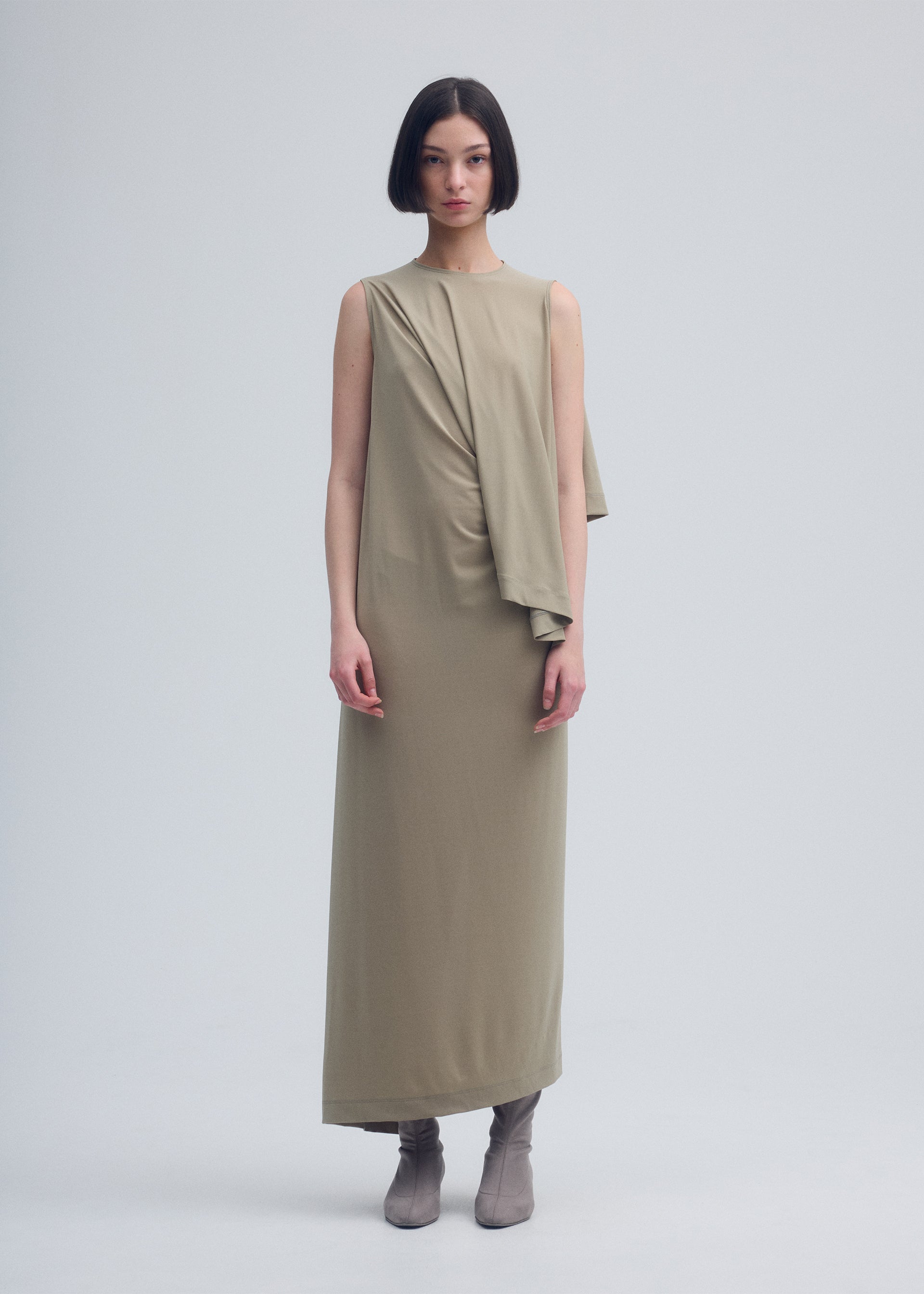 WOMEN / Dresses – ISSEY MIYAKE ONLINE STORE