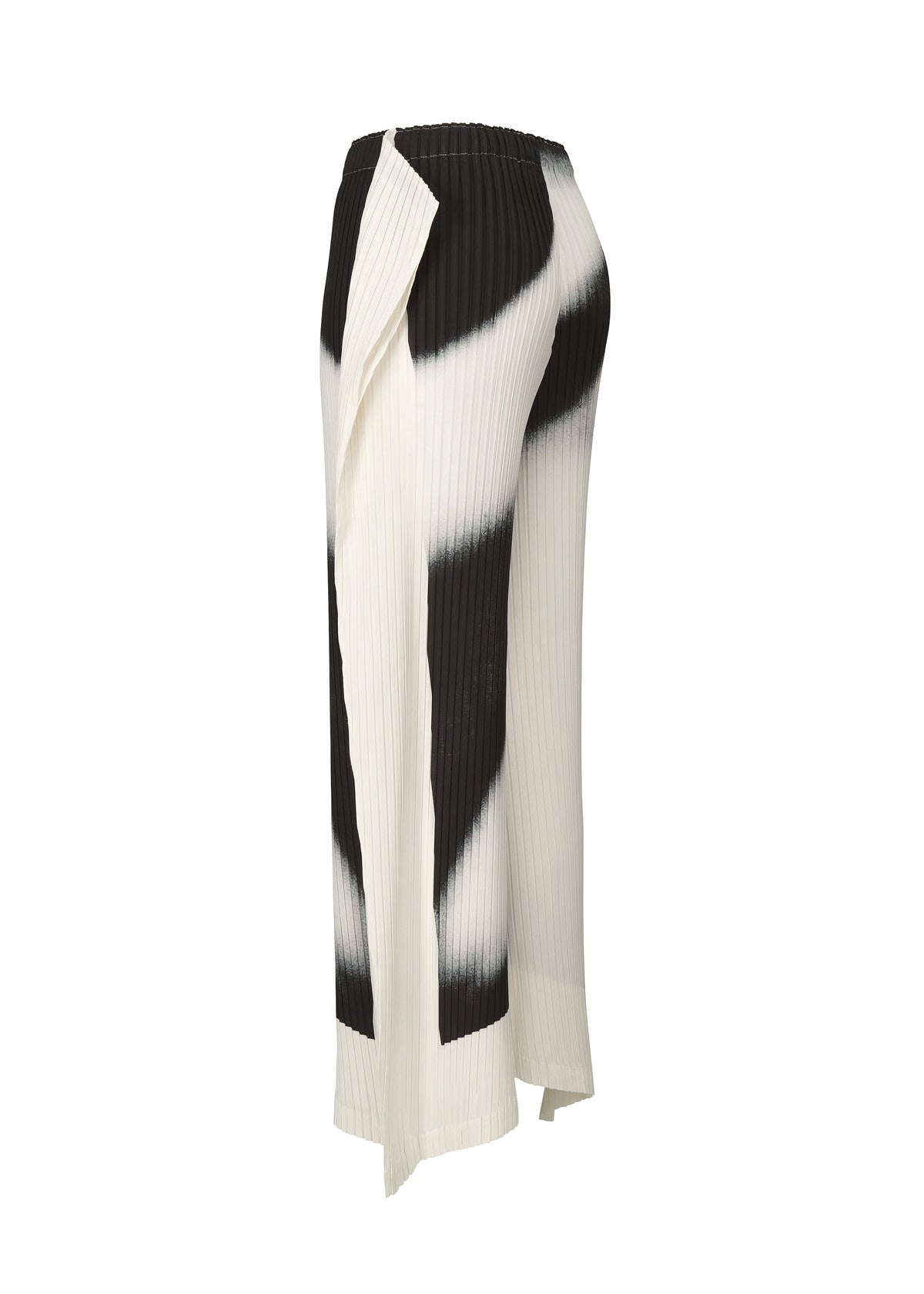 SHADOW STUDY PLEATS