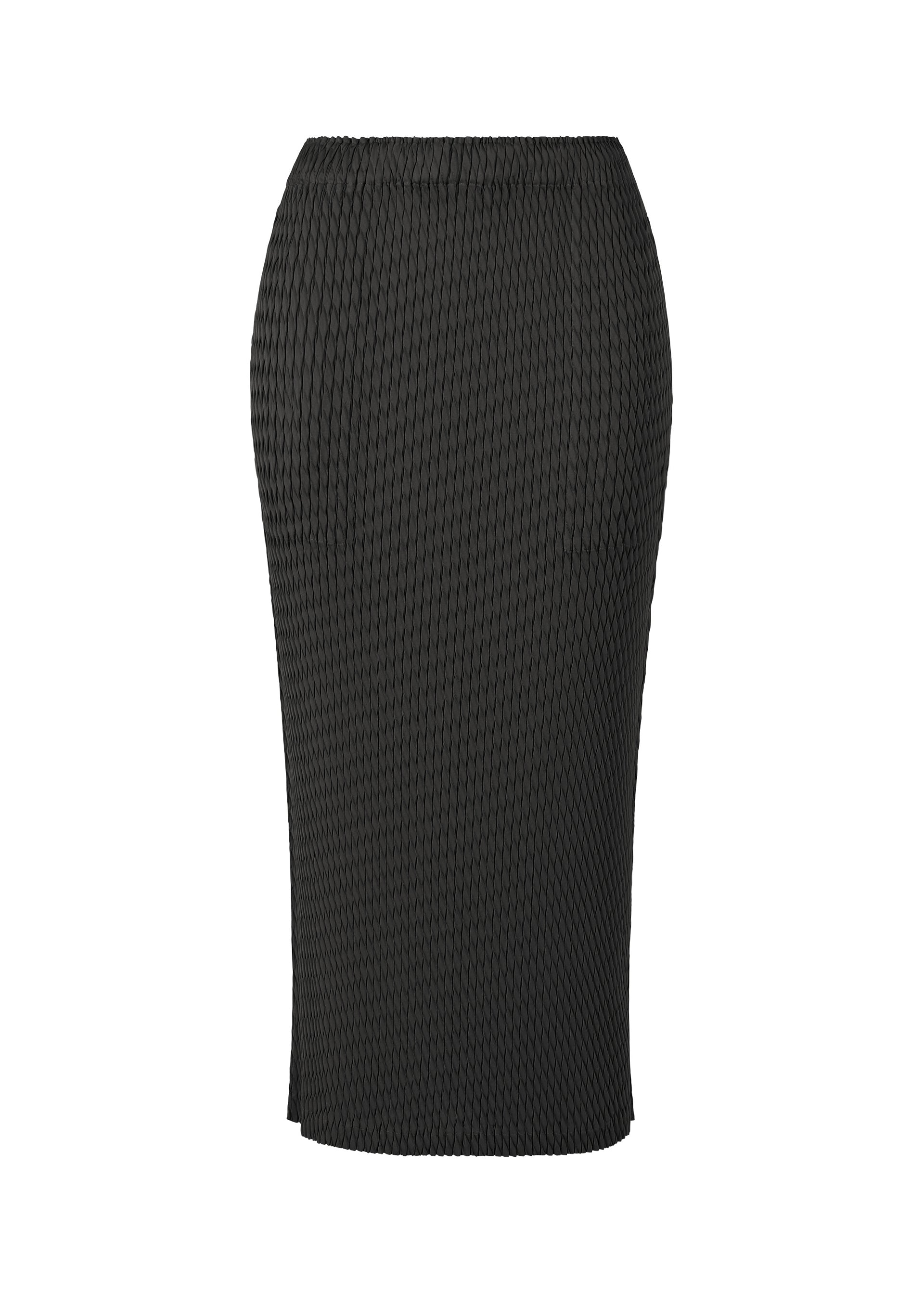 Zoomed view SLEEK PLEATS - BLACK (no.15)