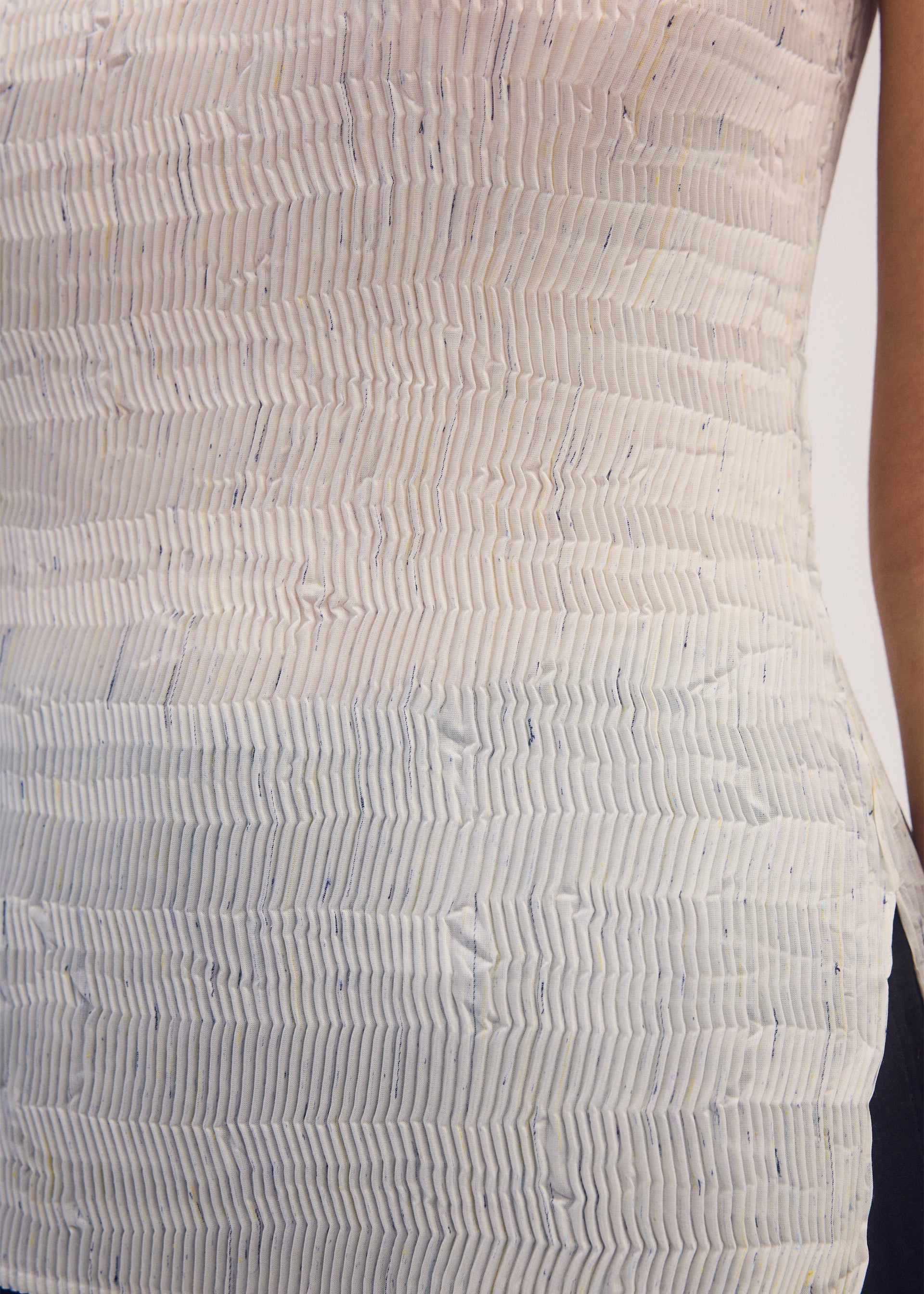 RESTORE BLEND PLEATS