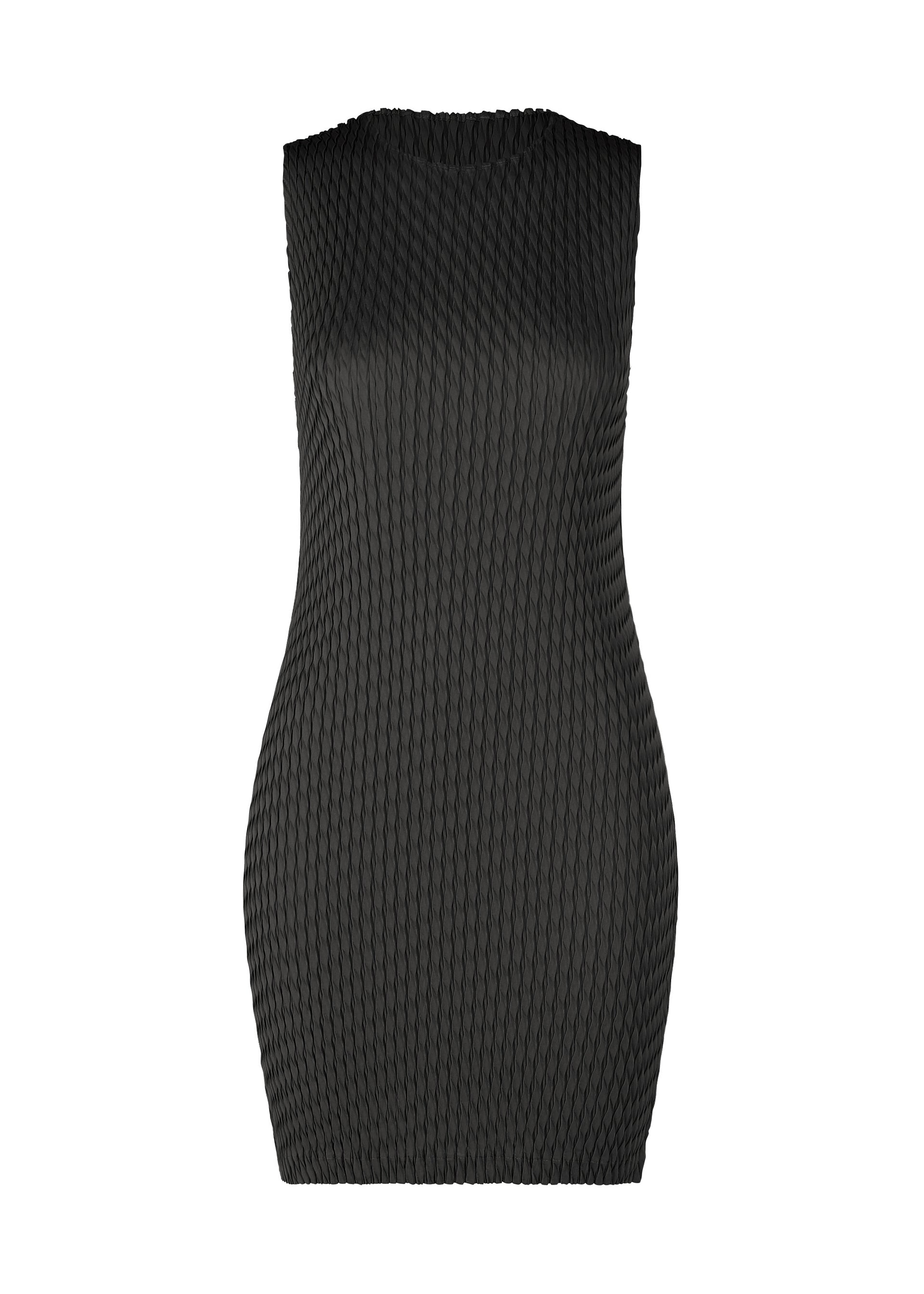 SLEEK PLEATS