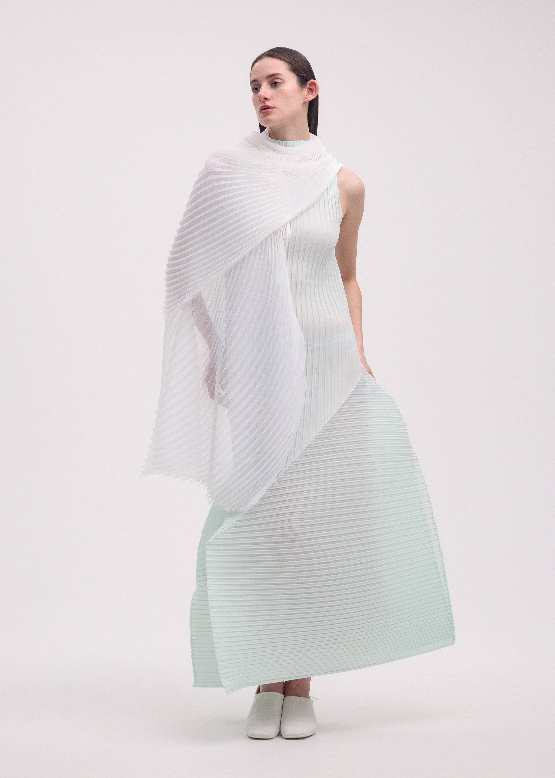 SILK WOOL PLEATS STOLE