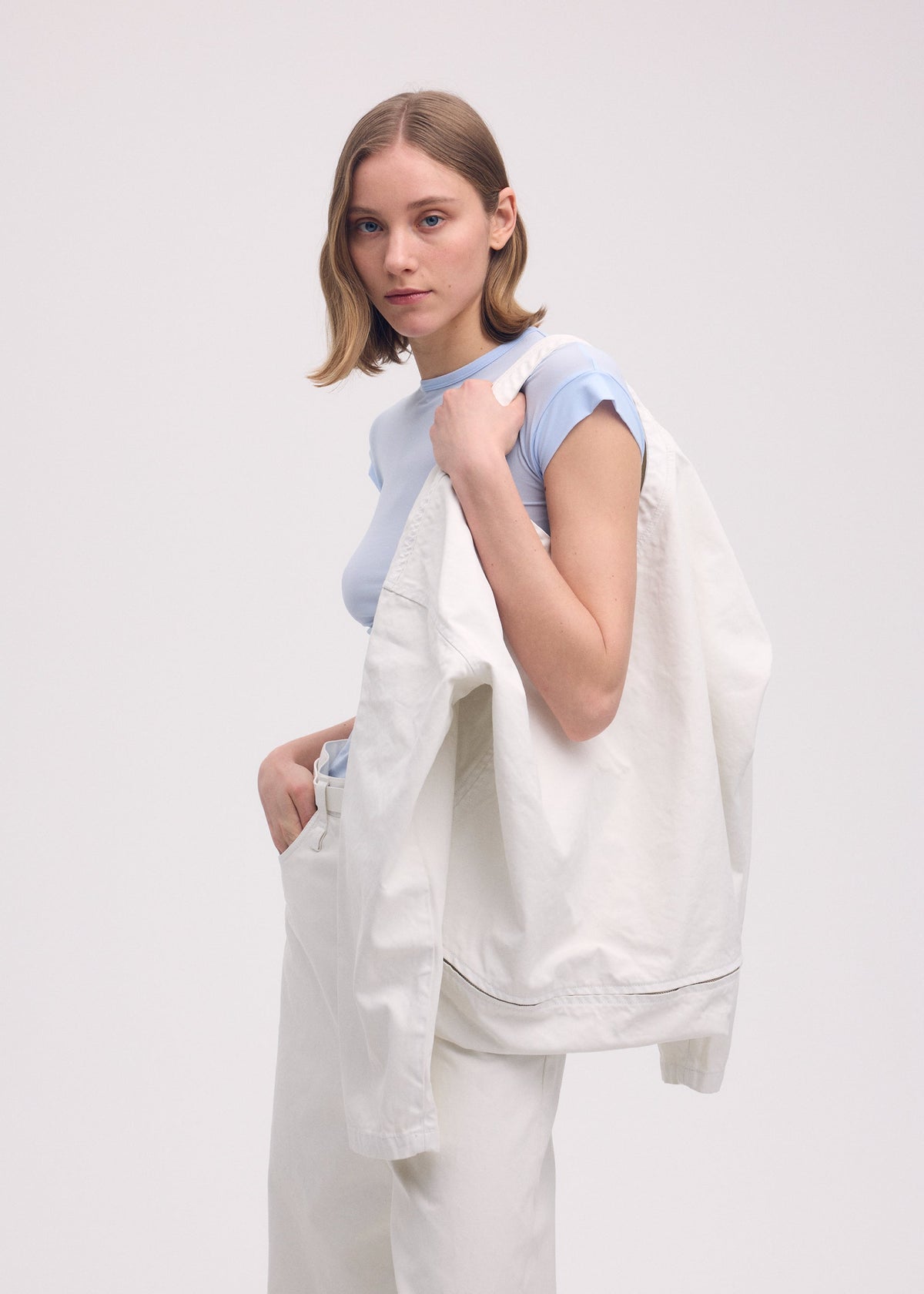 SCULPTURAL (BAG)