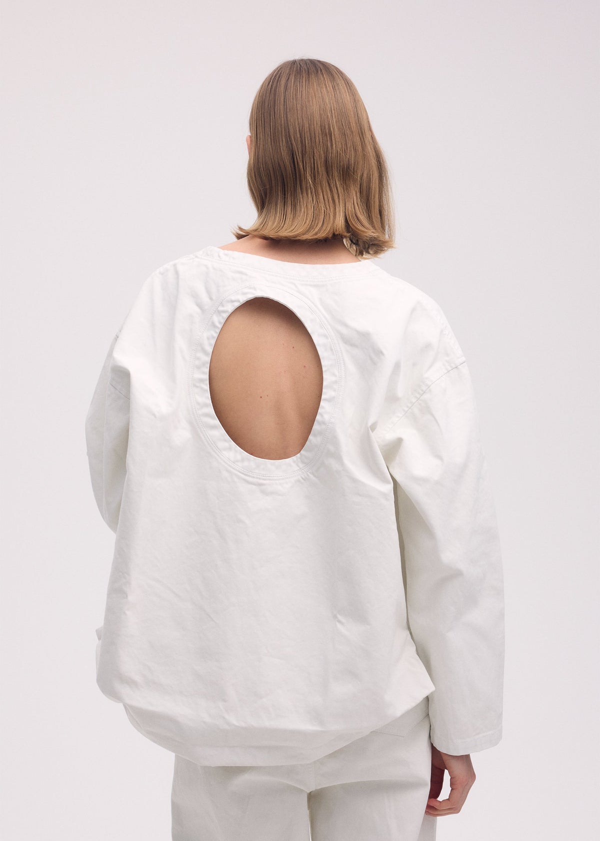 SCULPTURAL (BAG)