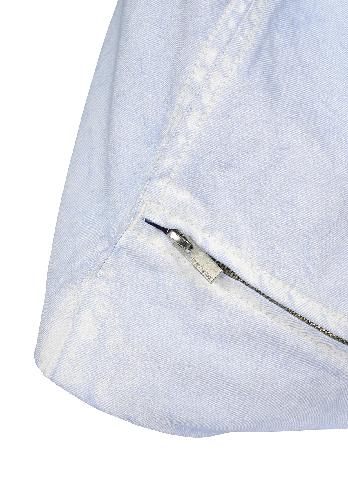 SCULPTURAL (BAG)