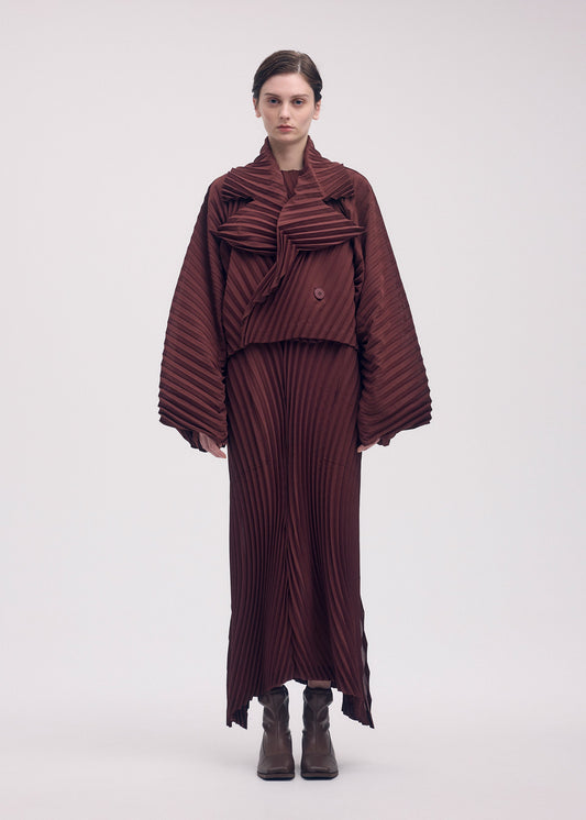 WAVE PLEATS view 2