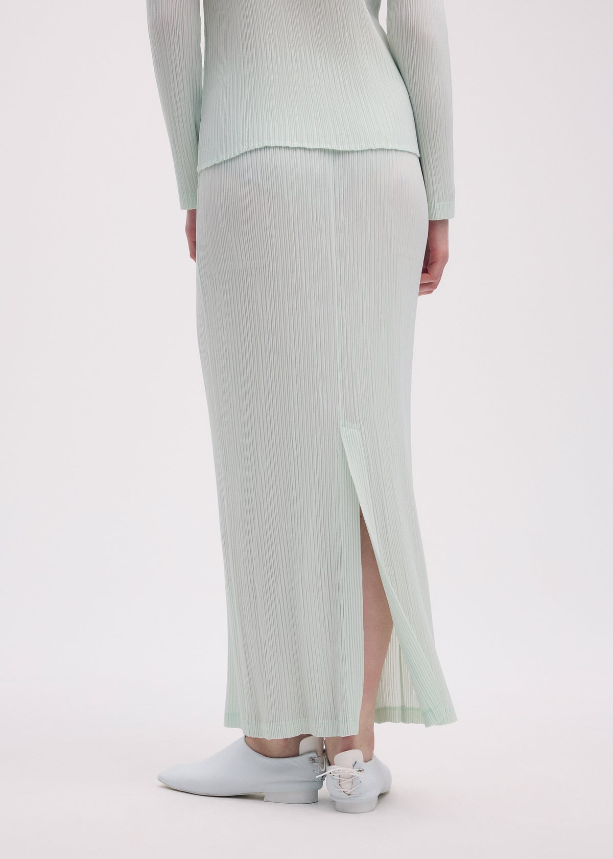 HATCHING PLEATS