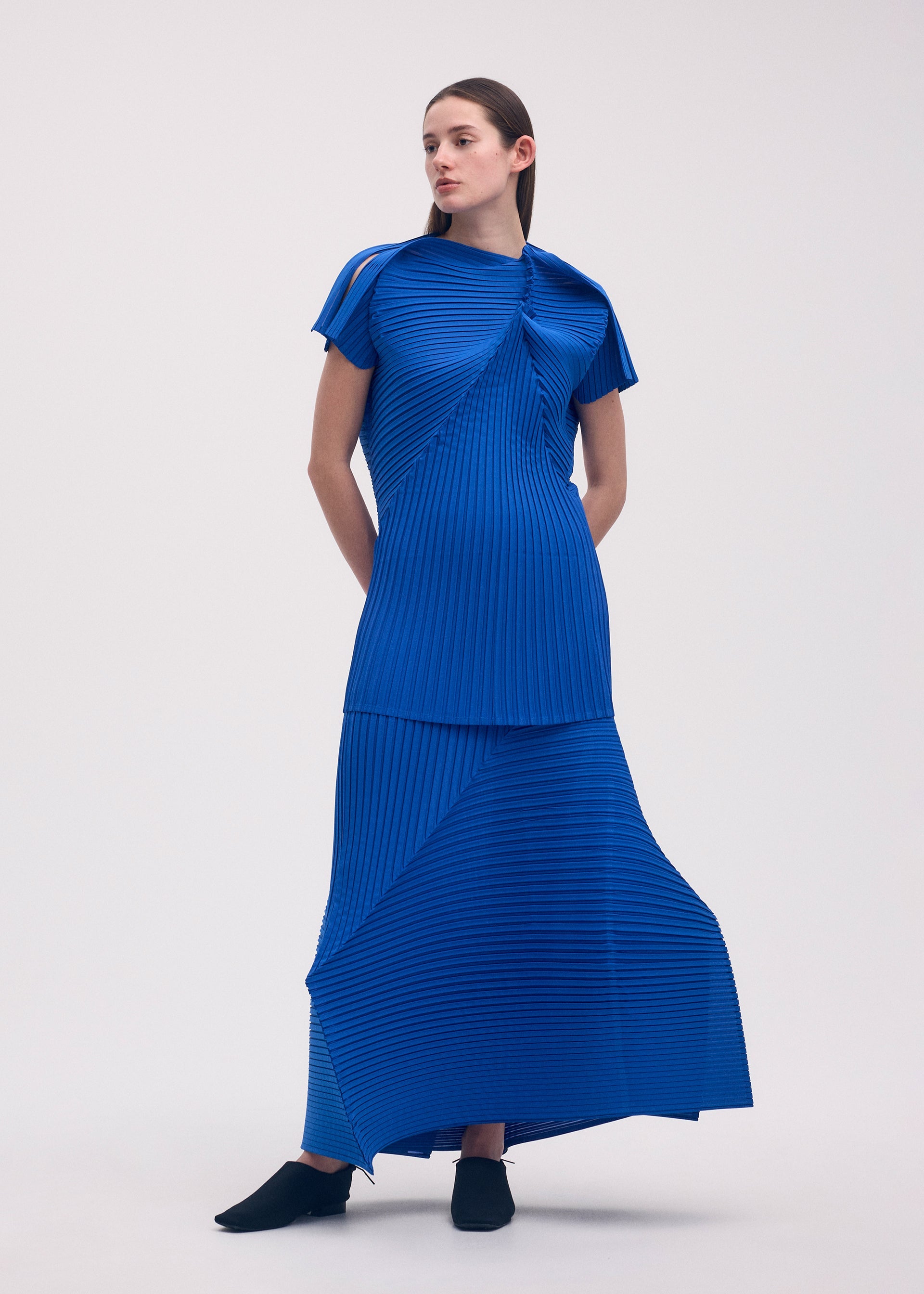 Zoomed view FOLD PLEATS