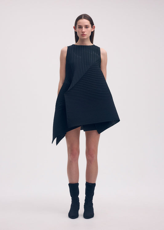 FOLD PLEATS view 2