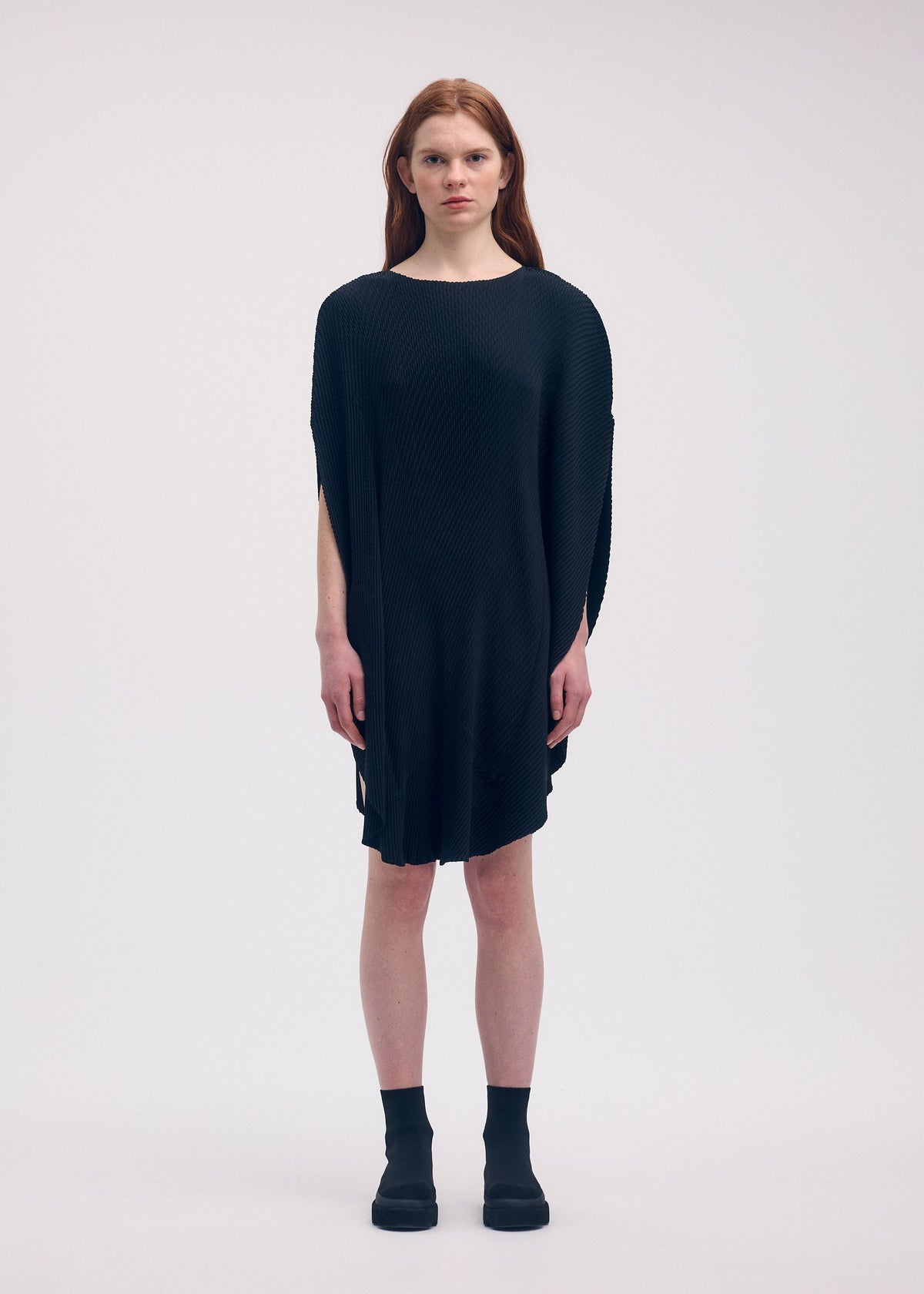 ORBICULAR PLEATS