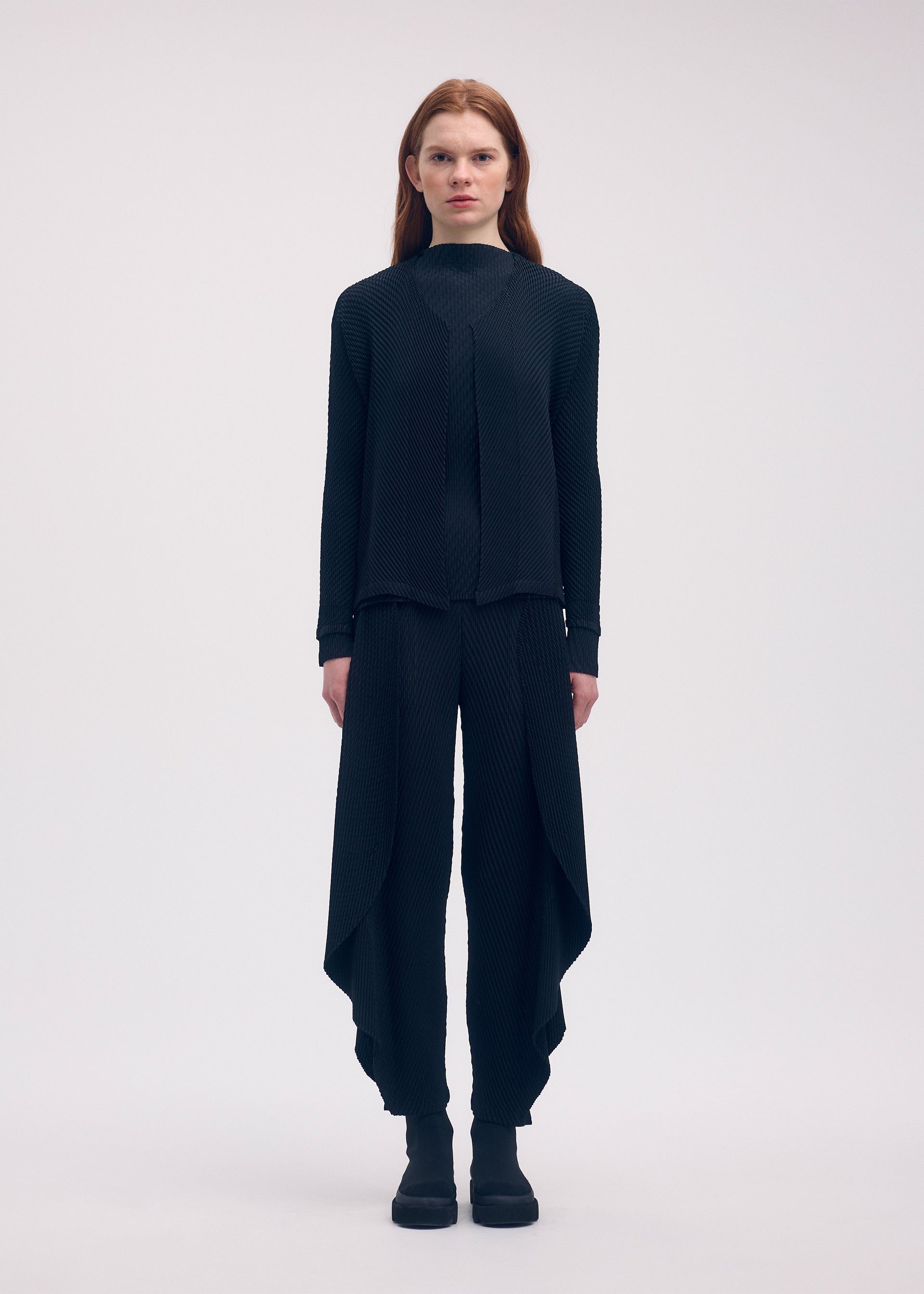 ONLINE STORE – ISSEY MIYAKE ONLINE STORE