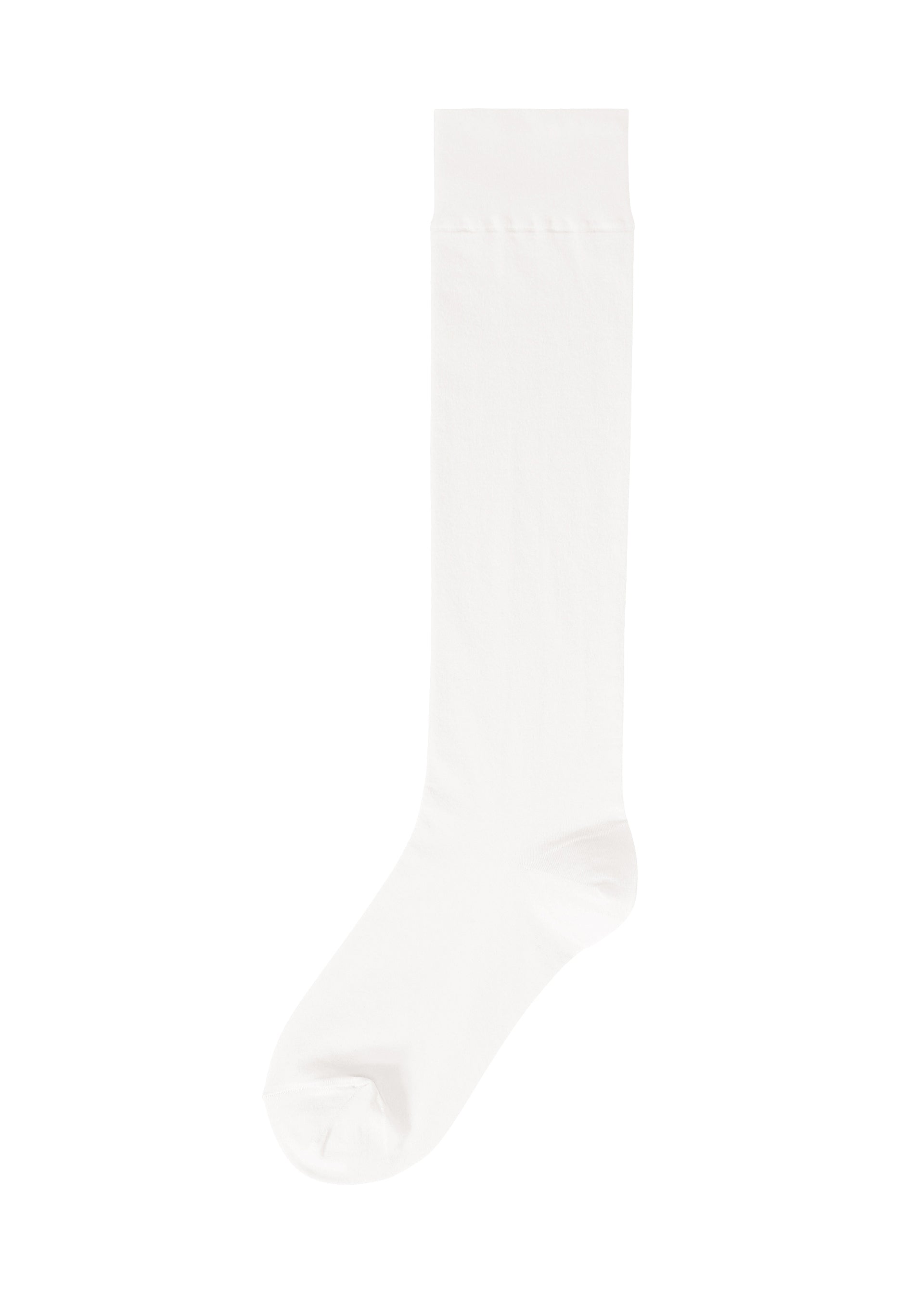 Zoomed view The SHEER SOCKS by ISSEY MIYAKE, featuring a subtle brand logo, are shown in plain white and knee-high length against a solid white background. - WHITE （no.01）