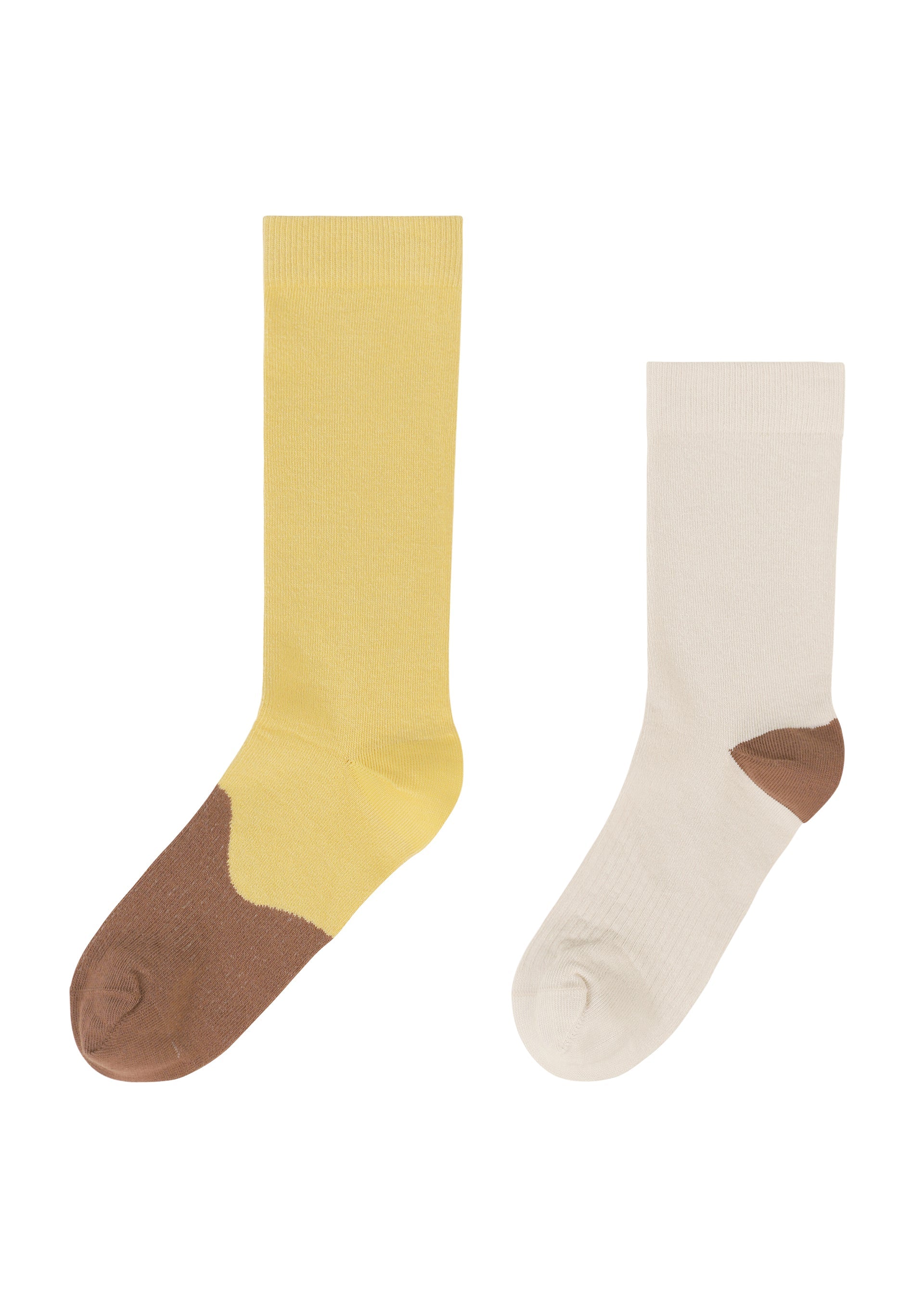 Zoomed view The KARST FINCH socks by ISSEY MIYAKE come as a set: one yellow with brown toe and heel, the other off-white with brown accents. These simple, stylish socks pair well with colorful sneakers for a coordinated look.