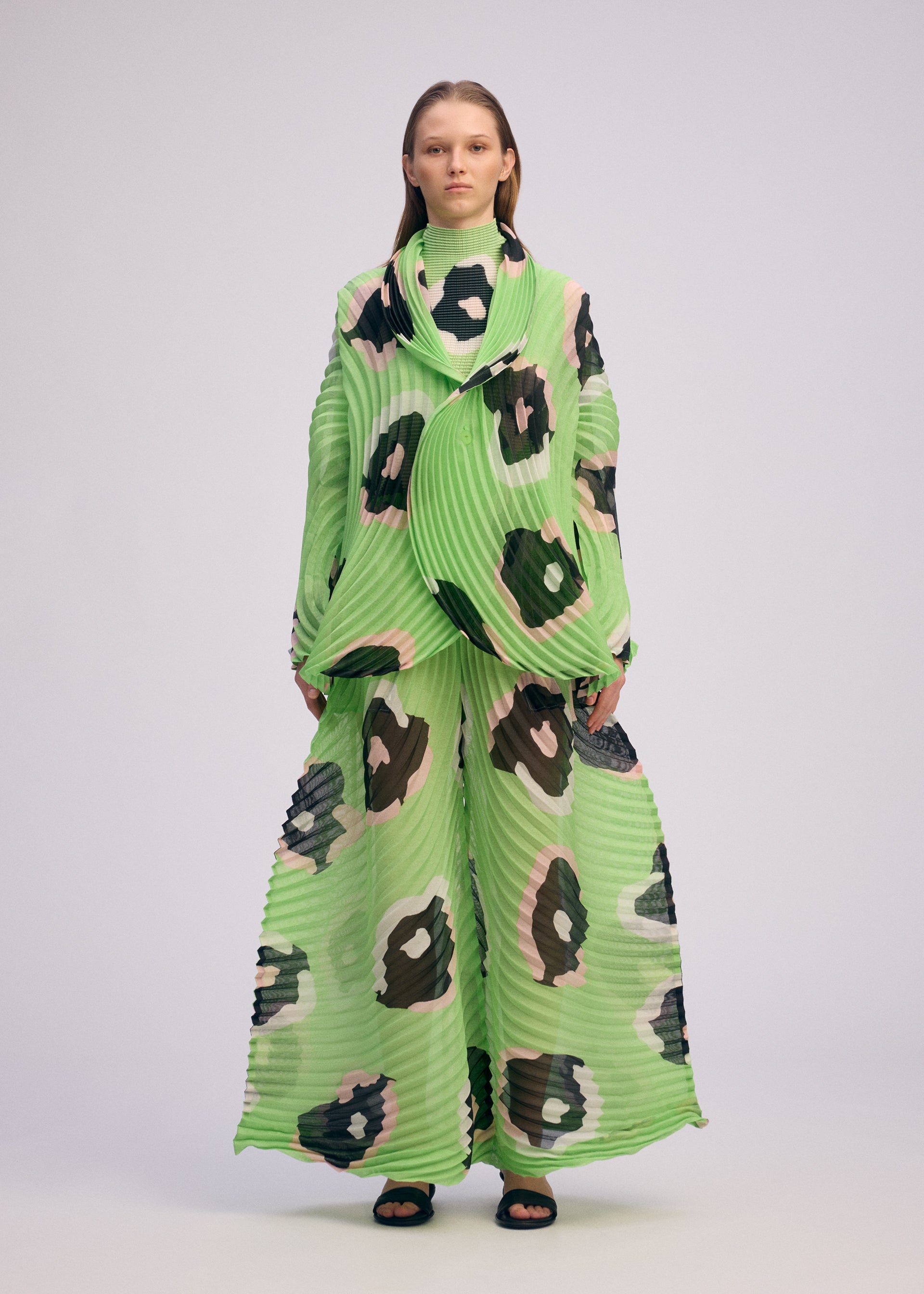 SALE – ISSEY MIYAKE ONLINE STORE