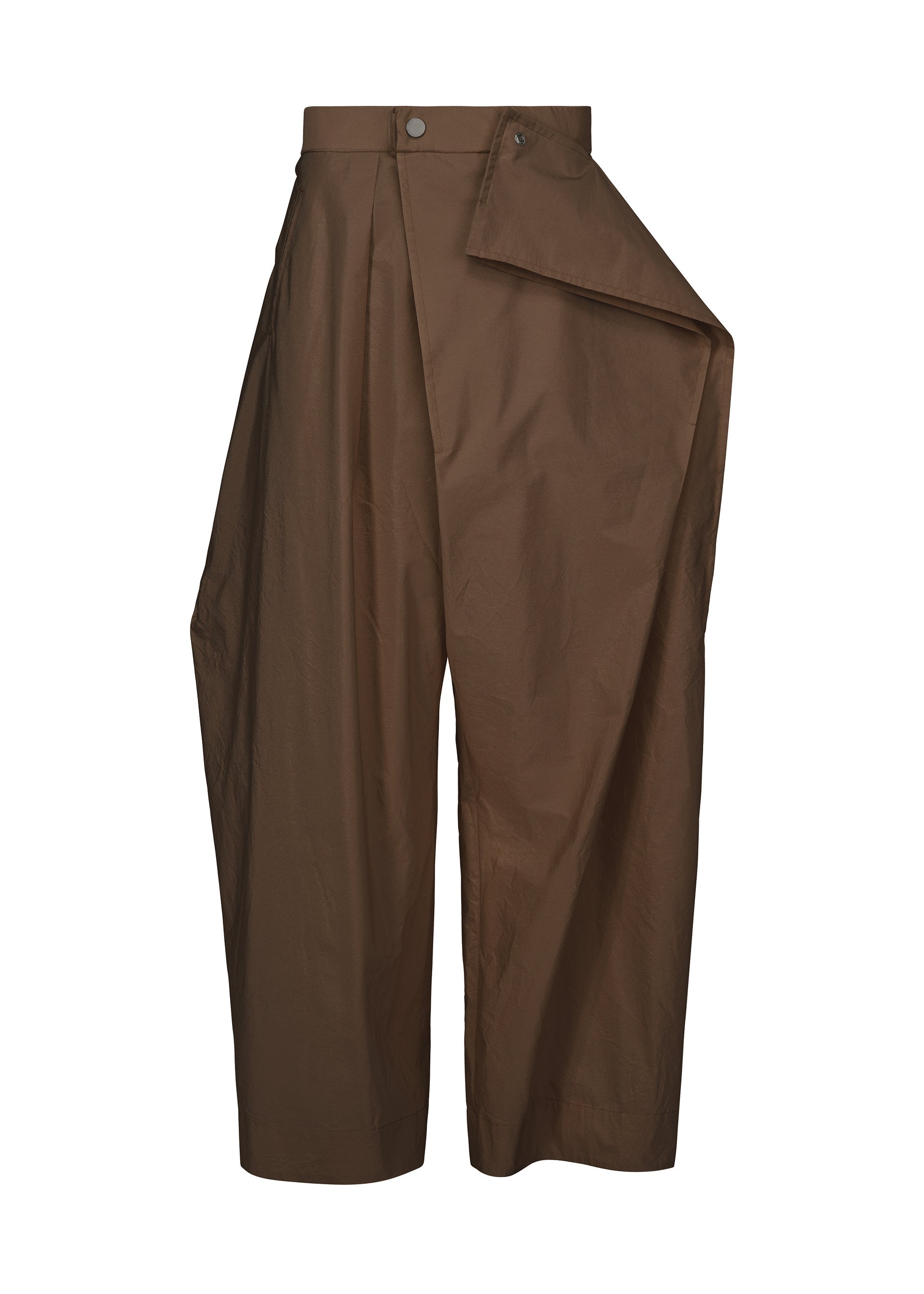 AKIMBO – ISSEY MIYAKE ONLINE STORE