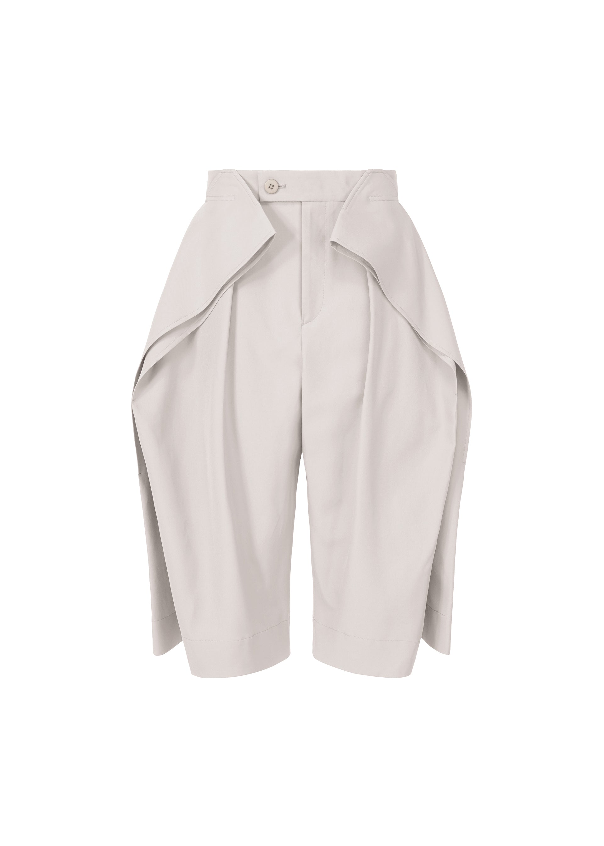Zoomed view The FLUTTERING PANTS by ISSEY MIYAKE are light grey, high-waisted, knee-length shorts made from double-woven fabric with a wide pleated design and side overlapping flaps, shown against a white background. - LIGHT GRAY （no.11）