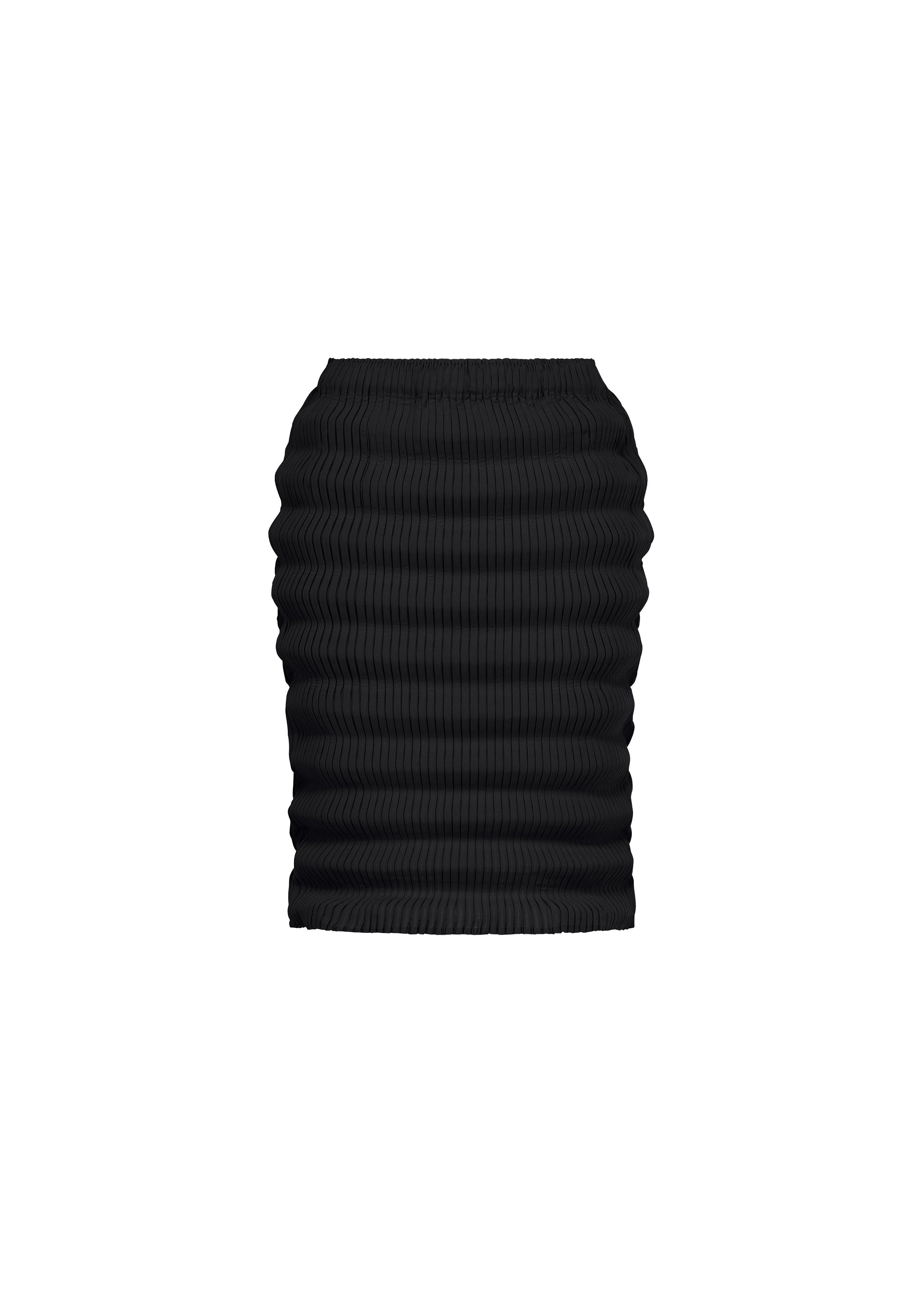 Zoomed view SPRING PLEATS by ISSEY MIYAKE: a black, high-waisted, knee-length skirt featuring box and accordion pleats in textured high-twist polyester, shown against a plain white background. - BLACK （no.15）