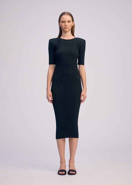 BOX SHOULDER PLEATS view 2