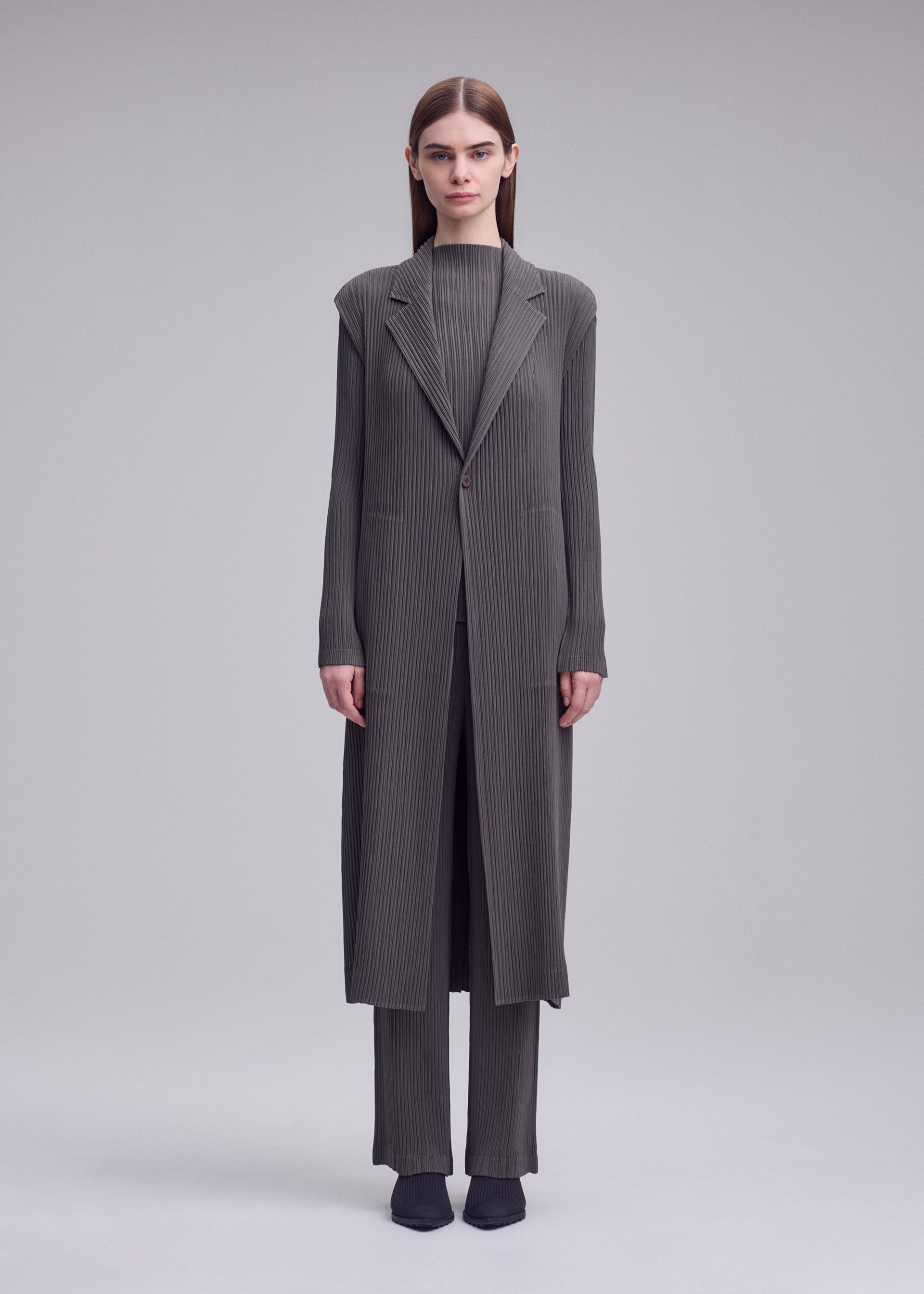 ISSEY MIYAKE – ISSEY MIYAKE ONLINE STORE