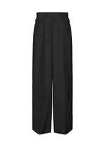 Black high-waisted, wide-leg trousers with front pleats, button closure, and flap pockets at the waist. Crafted from smooth and structured yarn-dyed wool, these wide pants are displayed on a plain white background. - BLACK （no.15）