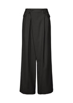 The LUSTROUS WOOL PANTS by ISSEY MIYAKE are wide-leg black trousers made from a wrinkle-resistant wool blend, designed with a high waist, front pleats, belt loops, and side pockets. These gabardine pants are hand-washable and are shown against a white background. - BLACK （no.15）