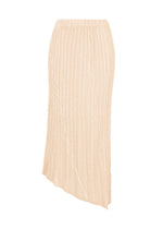 UNFURLING PLEATS
