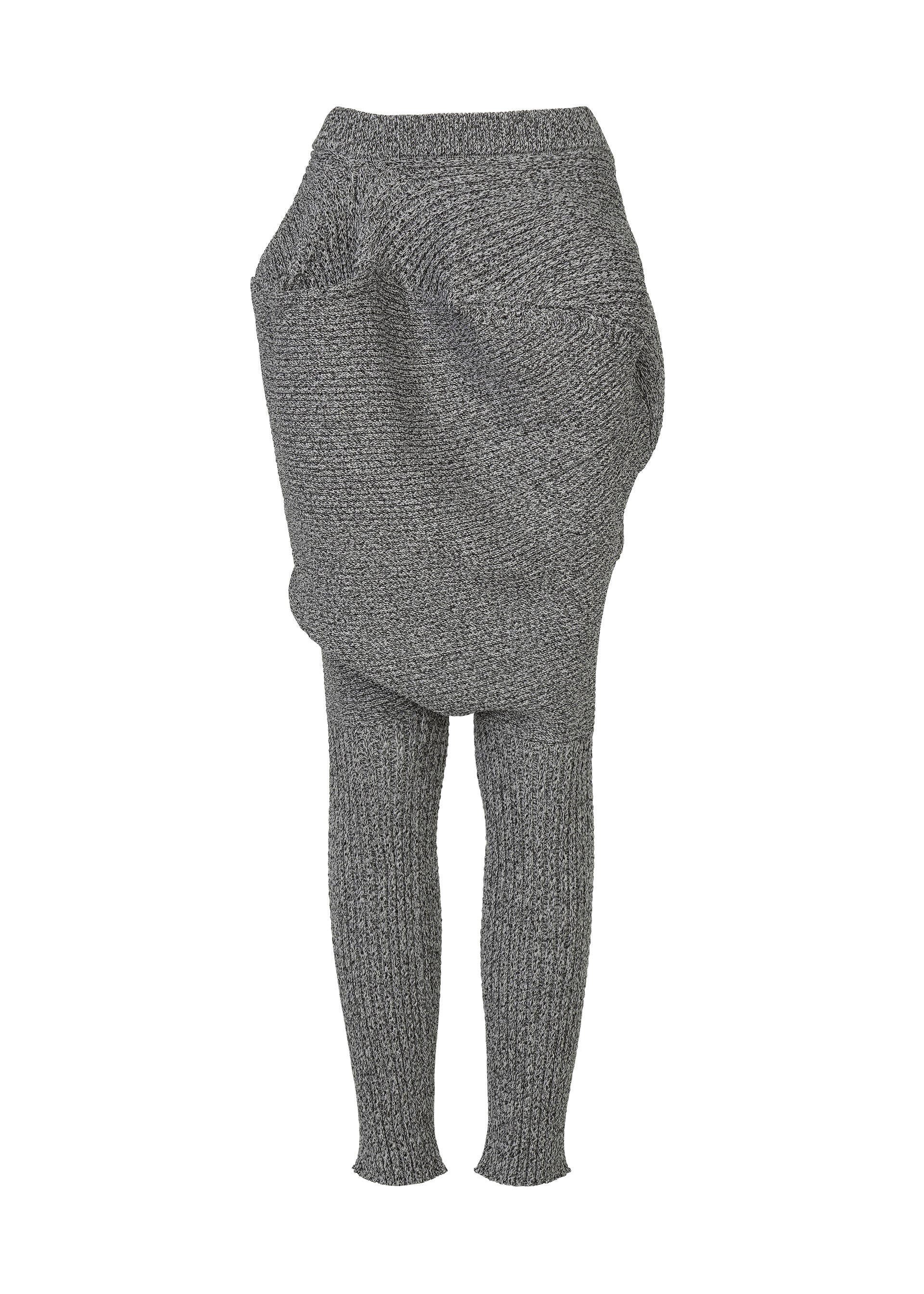 Zoomed view The ISSEY MIYAKE FOUND STONE showcases a gray, stone-inspired knitwear piece with a voluminous asymmetrical draped skirt and fitted, ribbed leggings, displayed against a white background for a sculptural effect. - GRAY （no.12）