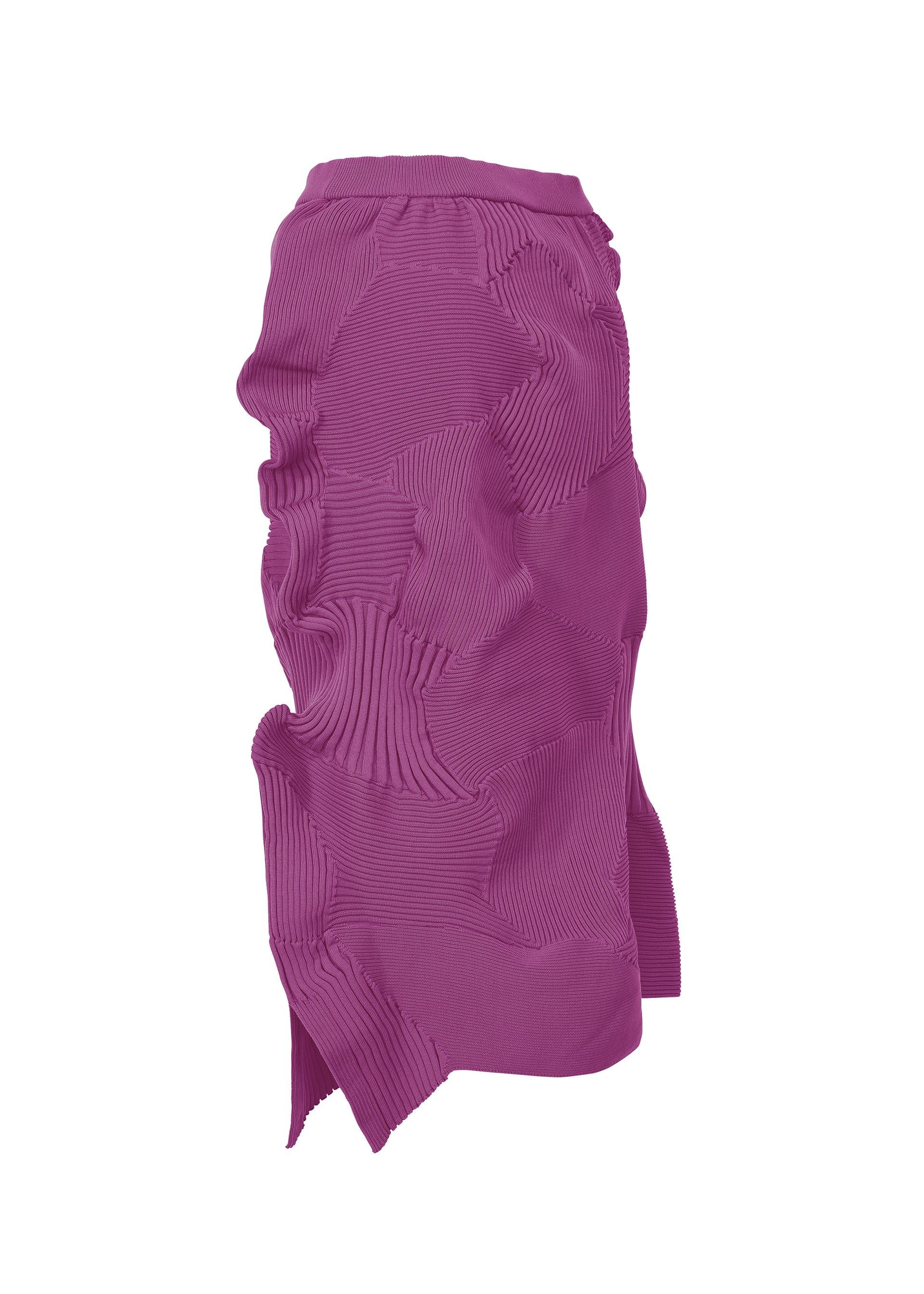 Zoomed view The KONE KONE skirt by ISSEY MIYAKE features a magenta knit with sculptural, wavy ribbed textures throughout. Its irregular hem and structured fabric with raised sections create a distinctive and uneven, architectural look.