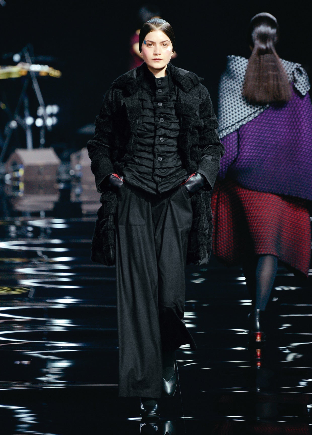 ISSEY MIYAKE COLLECTIONS AUTUMN WINTER 2015 – ISSEY MIYAKE ONLINE