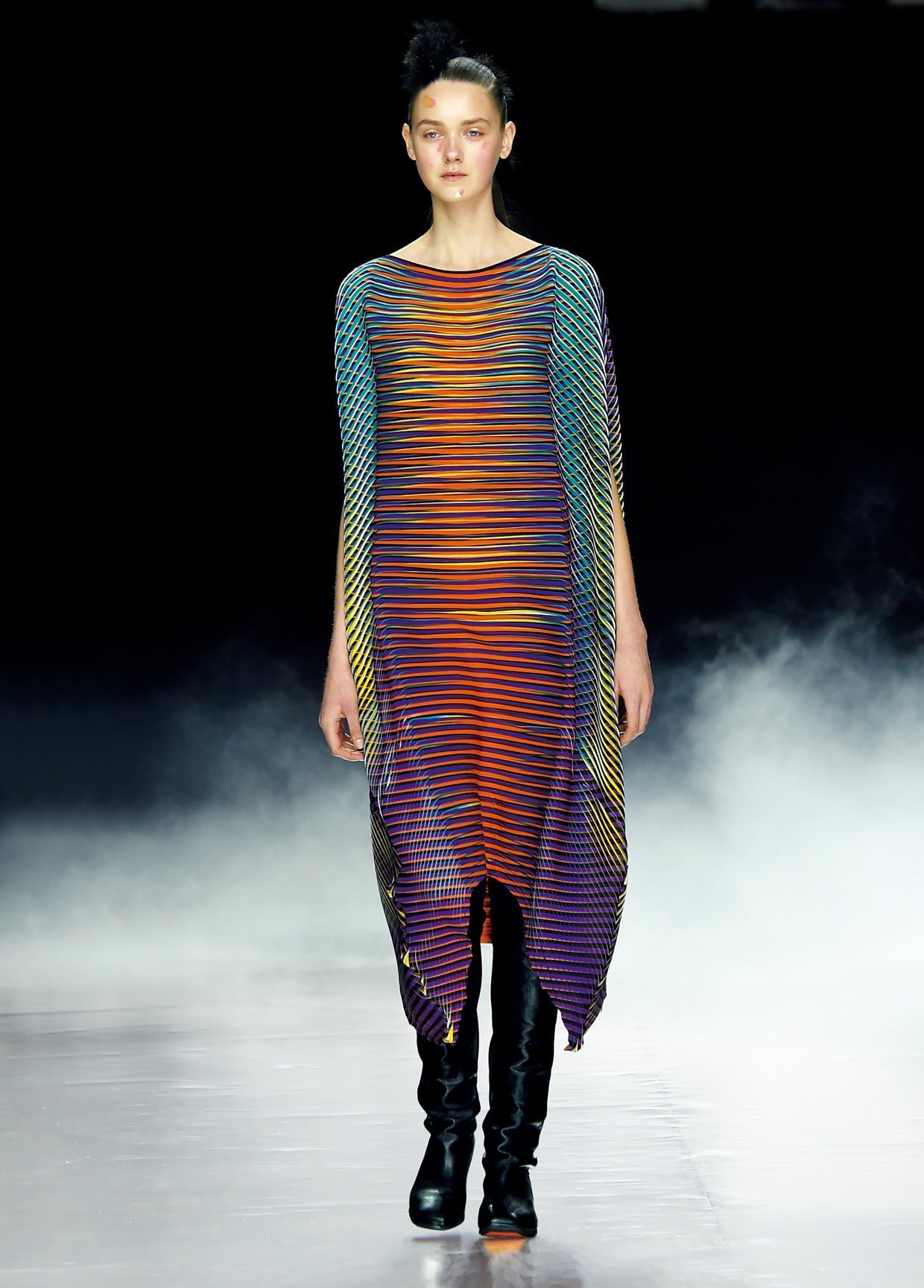 ISSEY MIYAKE COLLECTIONS AUTUMN WINTER 2016 – ISSEY MIYAKE ONLINE