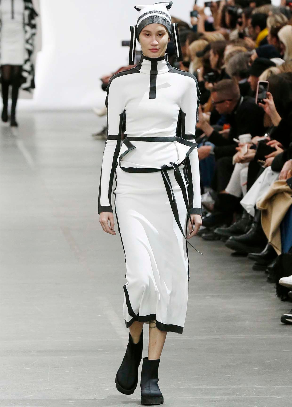 ISSEY MIYAKE COLLECTIONS AUTUMN WINTER 2020/21 – ISSEY MIYAKE