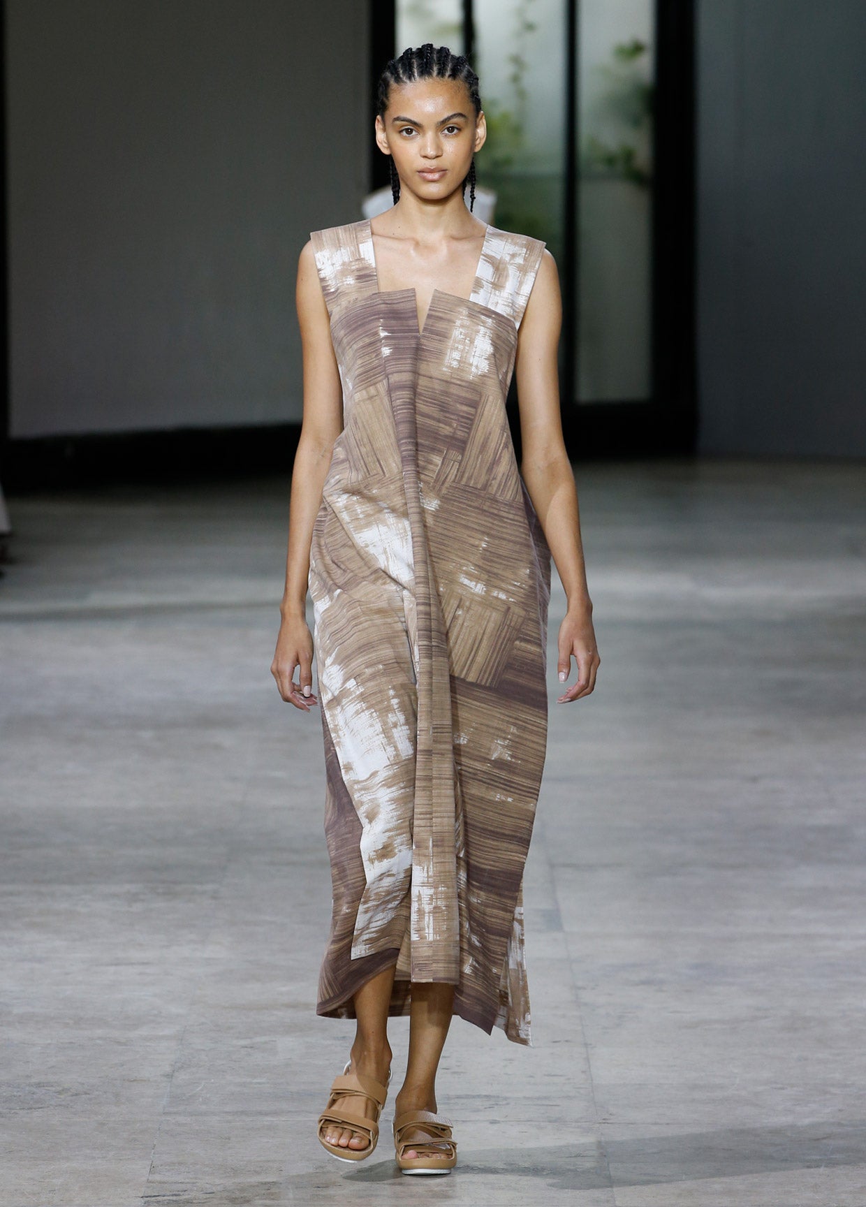 美品　ISSEY MIYAKE グラフィックデザイン Fashion Designer Issey Miyake Releases Colorful New Fashion