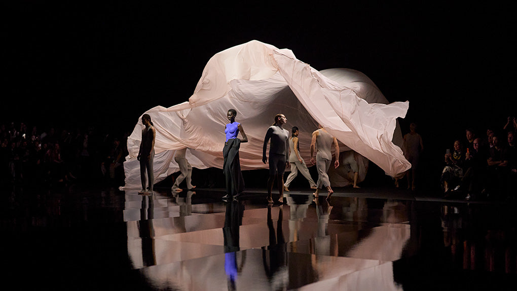 ISSEY MIYAKE COLLECTIONS – ISSEY MIYAKE ONLINE STORE