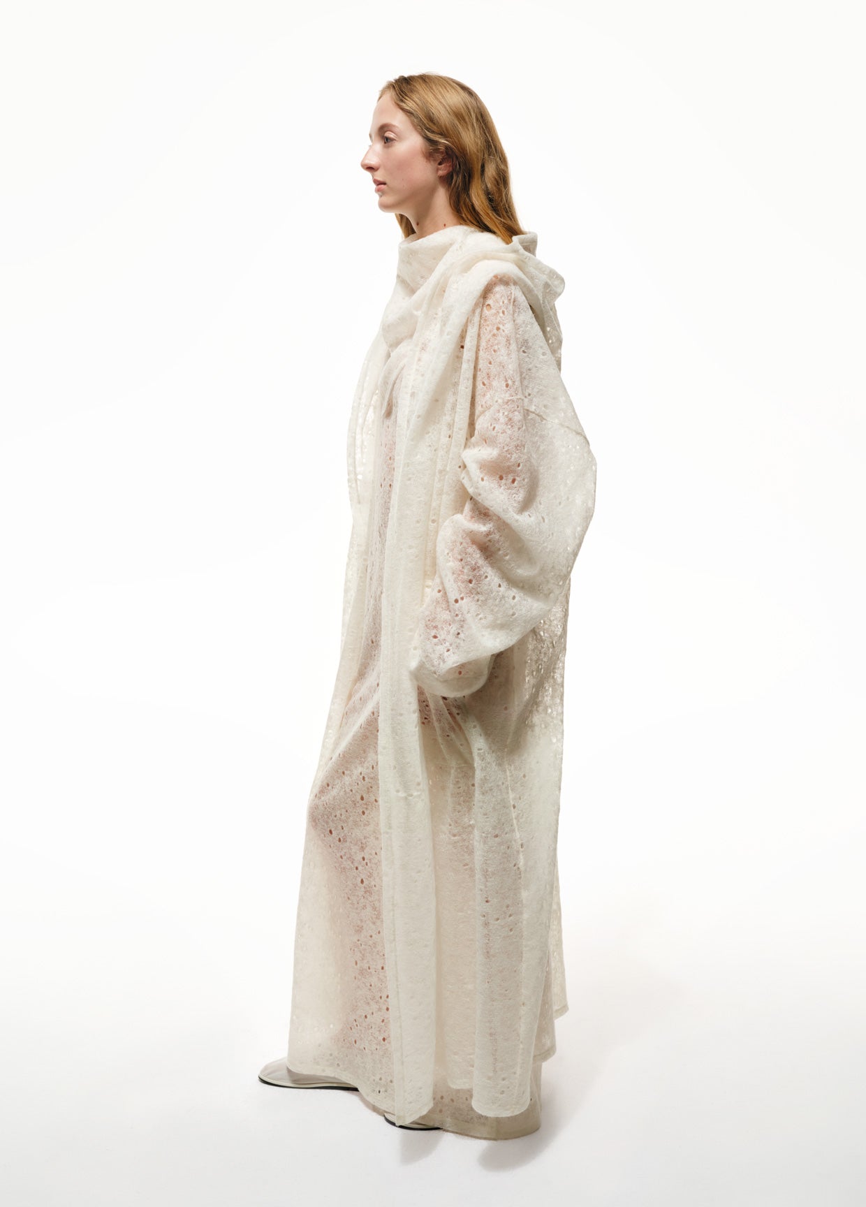 ISSEY MIYAKE LOOKS – ISSEY MIYAKE ONLINE STORE