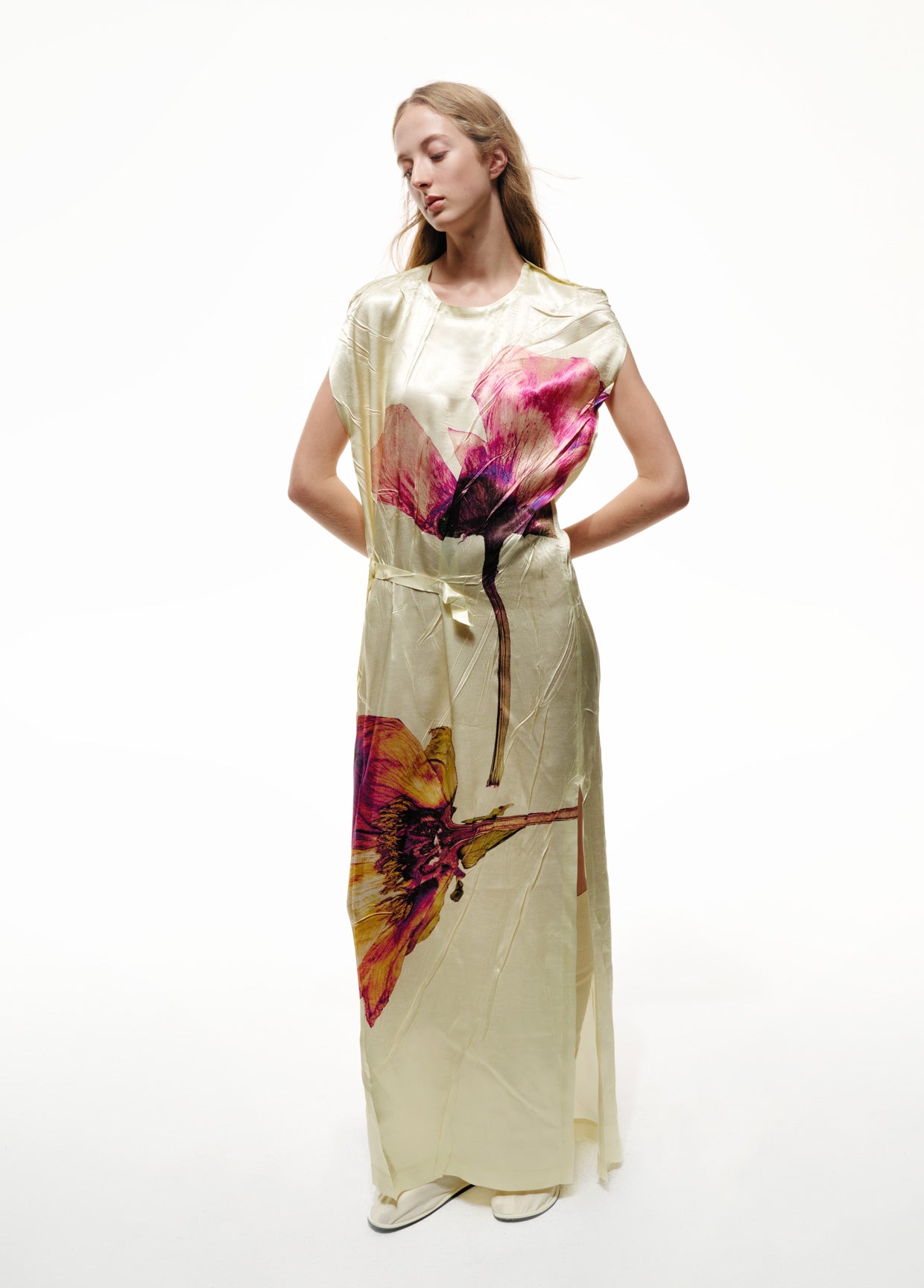 【公式】アクセサリーの激安通販 MIYAKE ISSEY LOOKS STORE ONLINE MIYAKE ISSEY – トップス