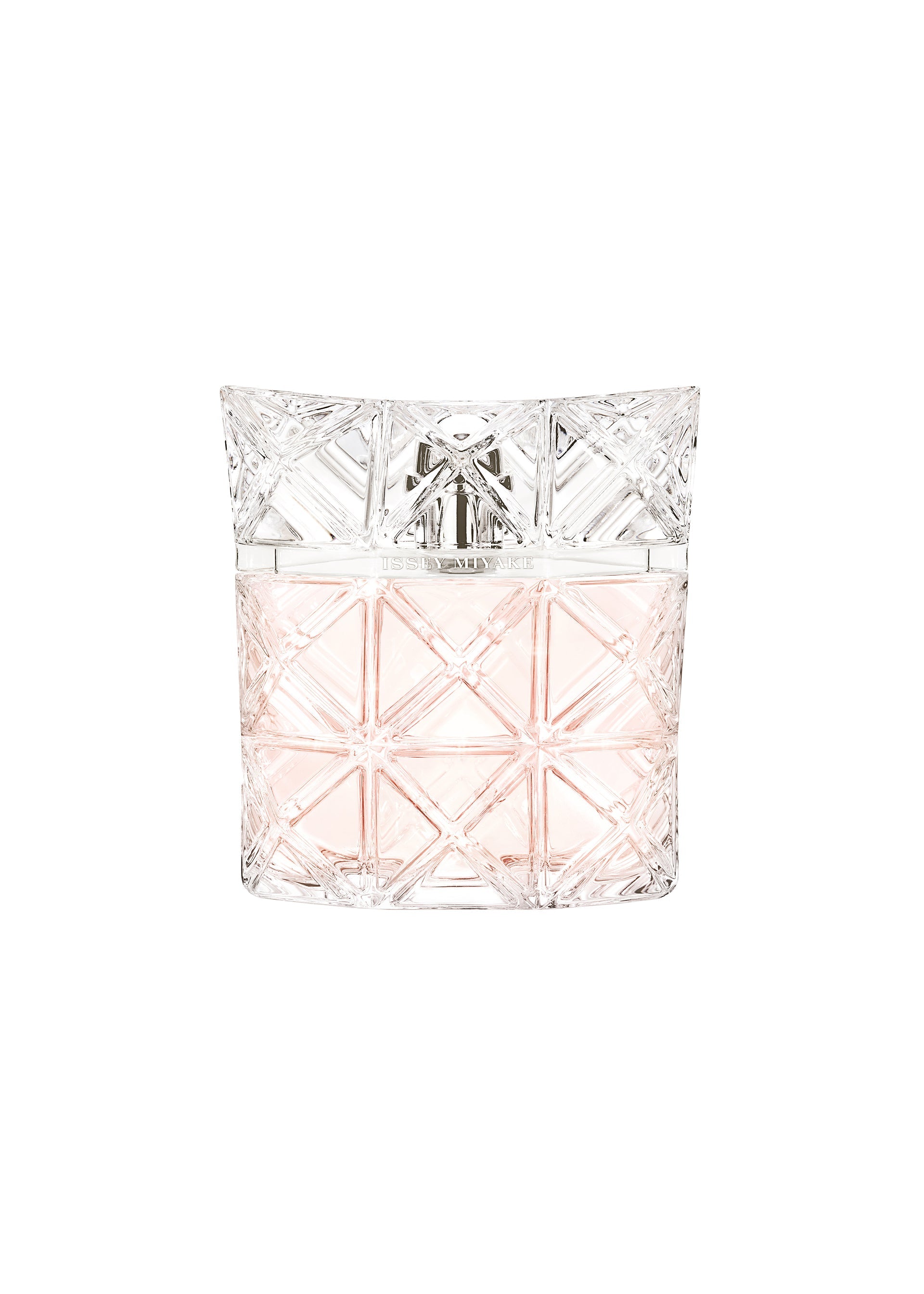 Zoomed view An elegant 100mL LUMIÈRE D’ISSEY Eau de Parfum by ISSEY MIYAKE PARFUMS in a clear, geometric diamond-patterned glass bottle with light pink fragrance and a transparent rectangular cap. - - （no.01）