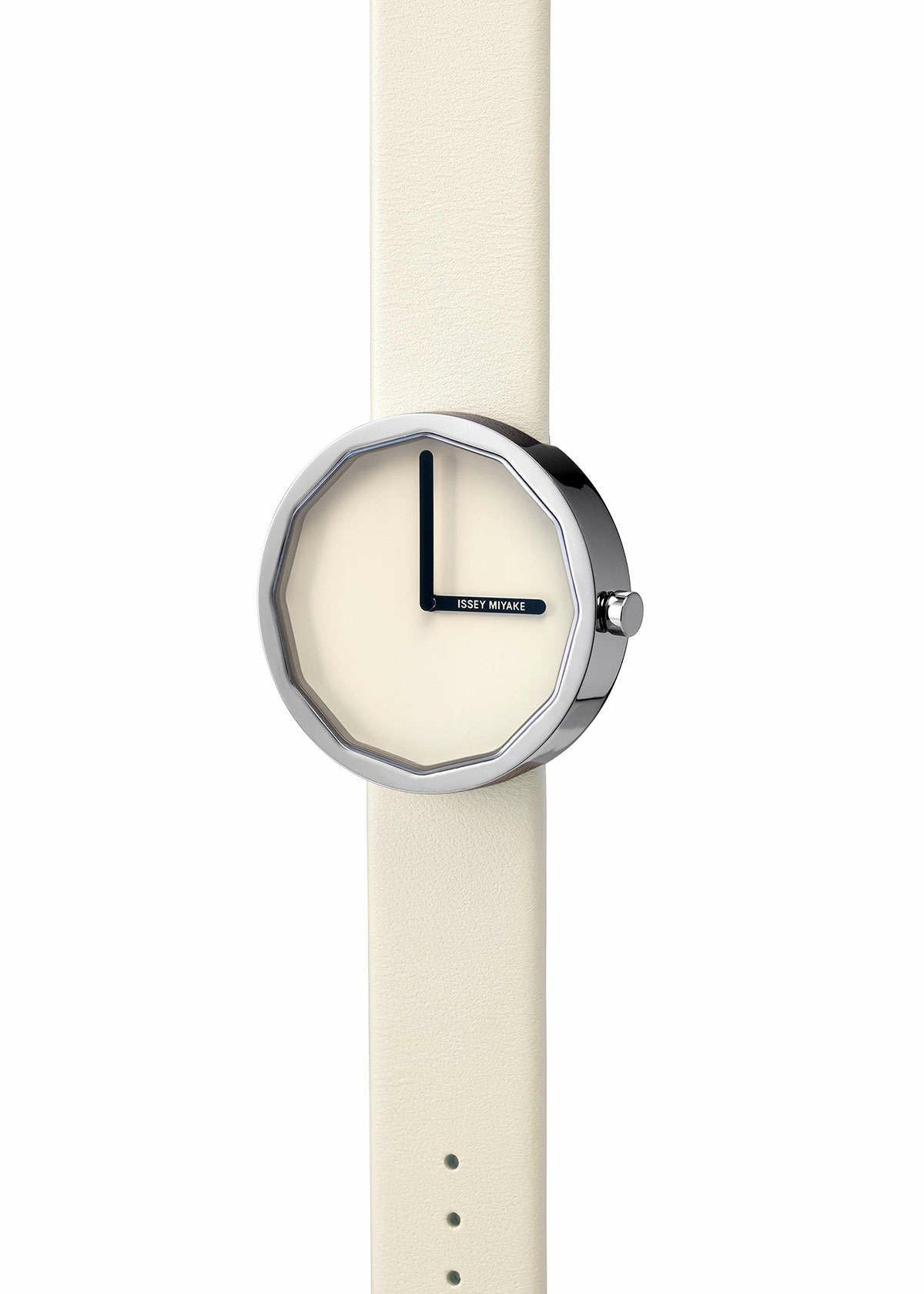 時計 ISSEI MIYAKE TWELVE TWELVE Designed by Naoto Fukasawa – ISSEY MIYAKE ONLINE STORE