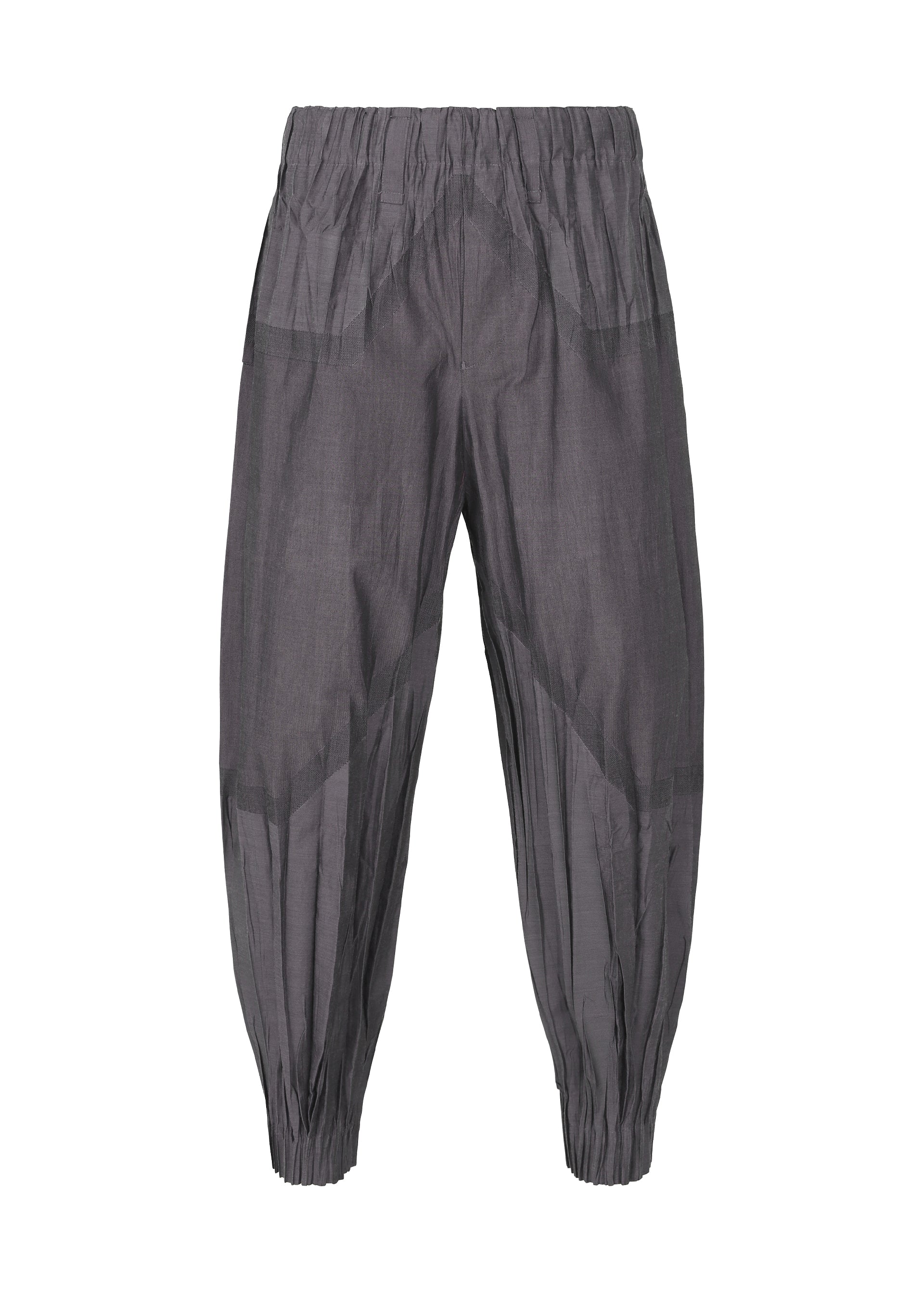 MEN / PANTS – ISSEY MIYAKE ONLINE STORE