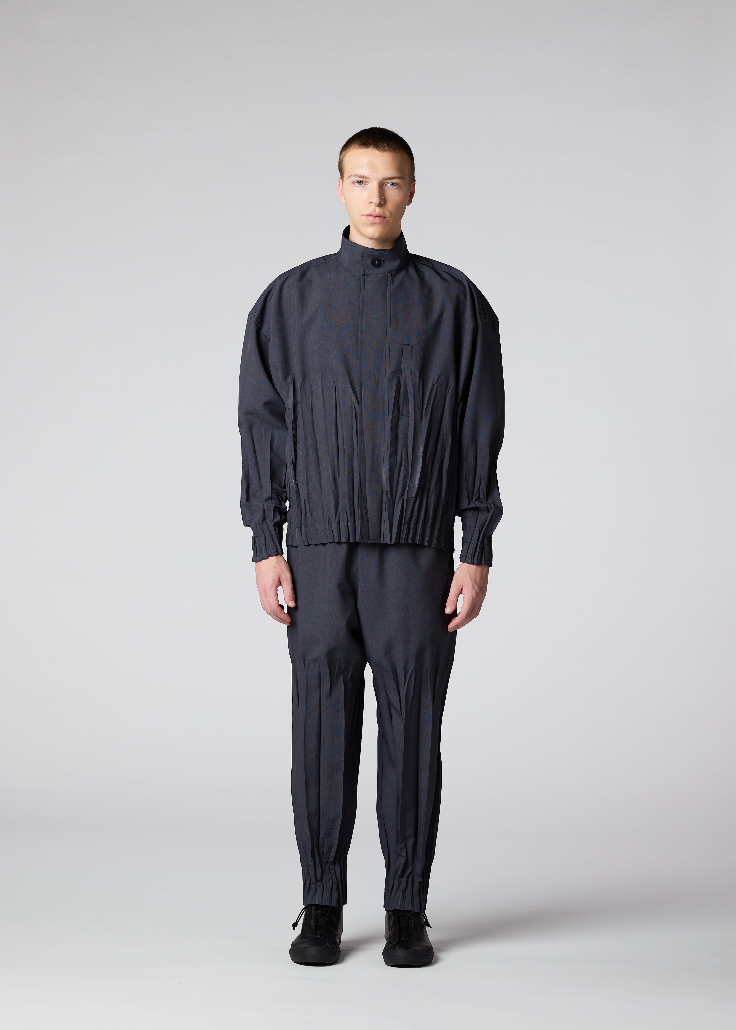 IM MEN WAFT 黒 3 WAFT – ISSEY MIYAKE ONLINE STORE