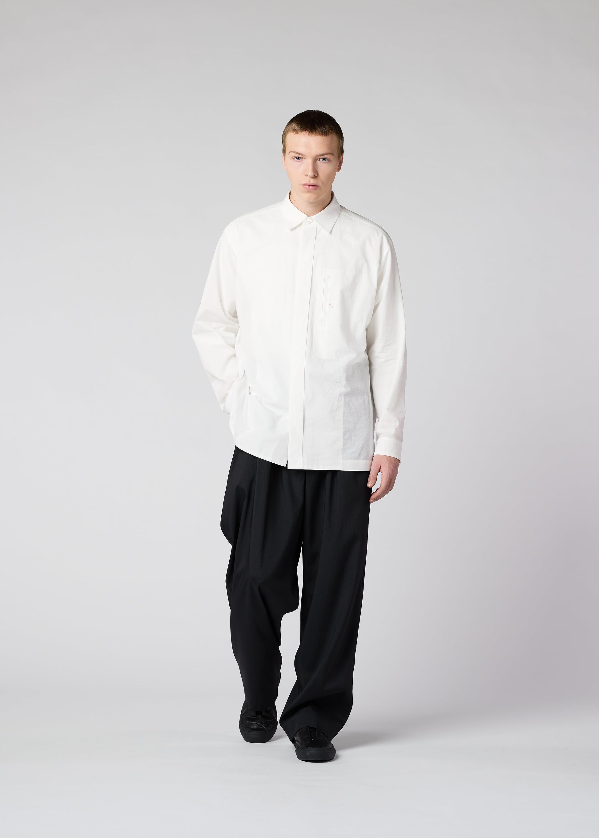 WHITE SHIRT