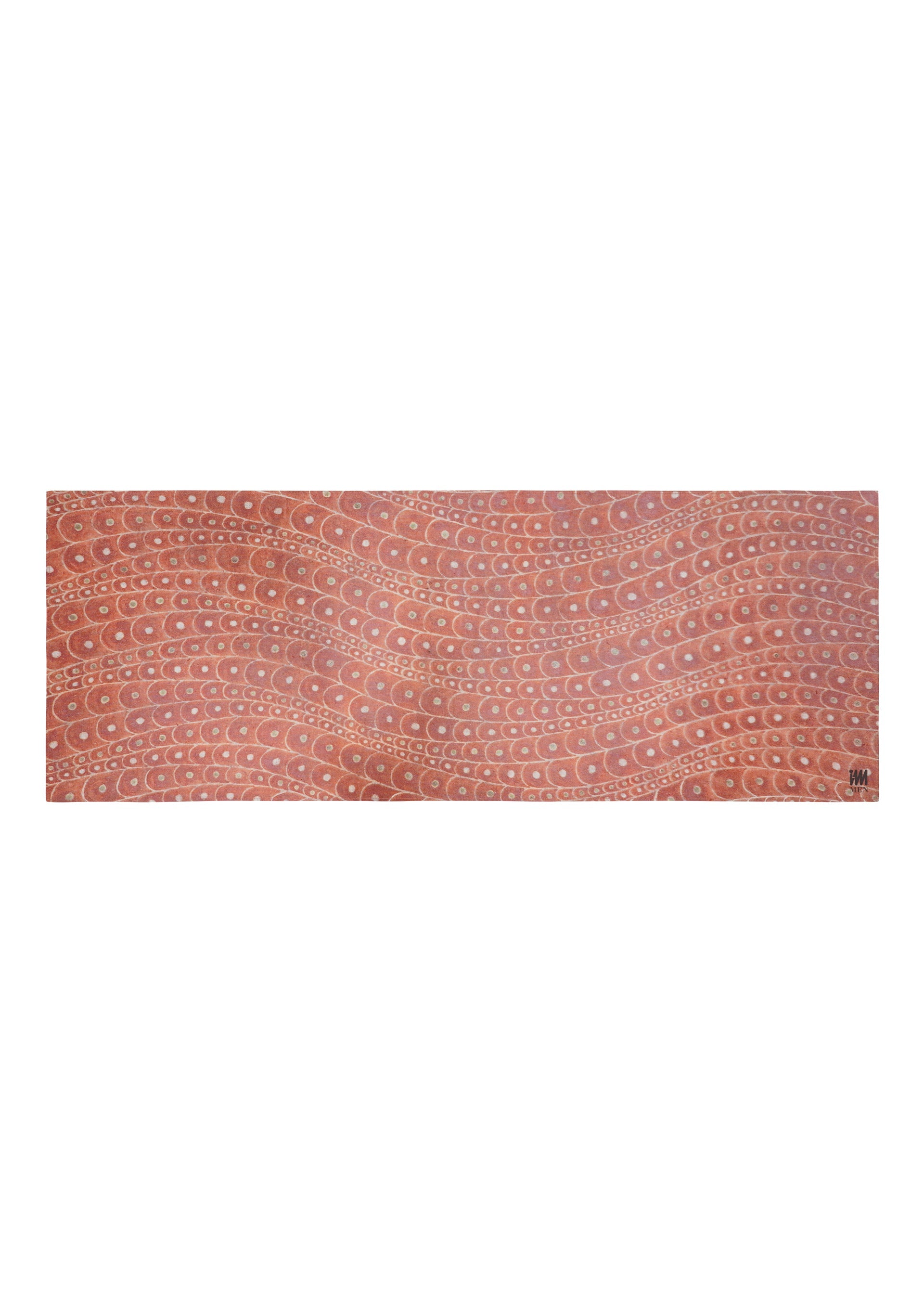 Zoomed view The UROKOMON STOLE by IM MEN is a rectangular mat with a reddish-brown background and wavy rows of light-colored circular dots, creating a scale-like pattern across its surface. - RED （no.24）