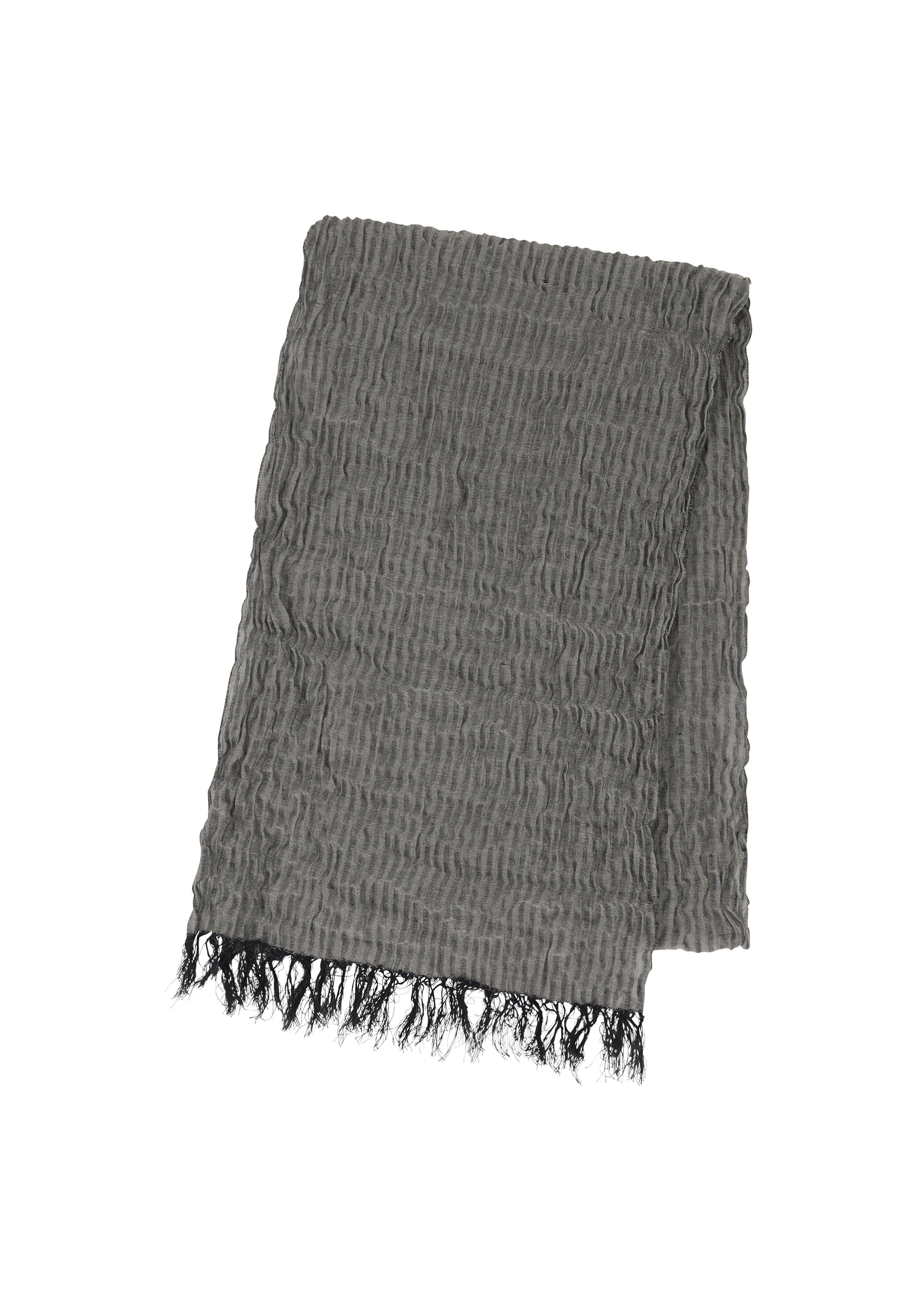 Zoomed view The IM MEN SHRINK BORDER STOLE is a textured gray linen accessory with crinkled, breathable fabric and black fringe on one end, shown on a white background. - GRAY （no.12）