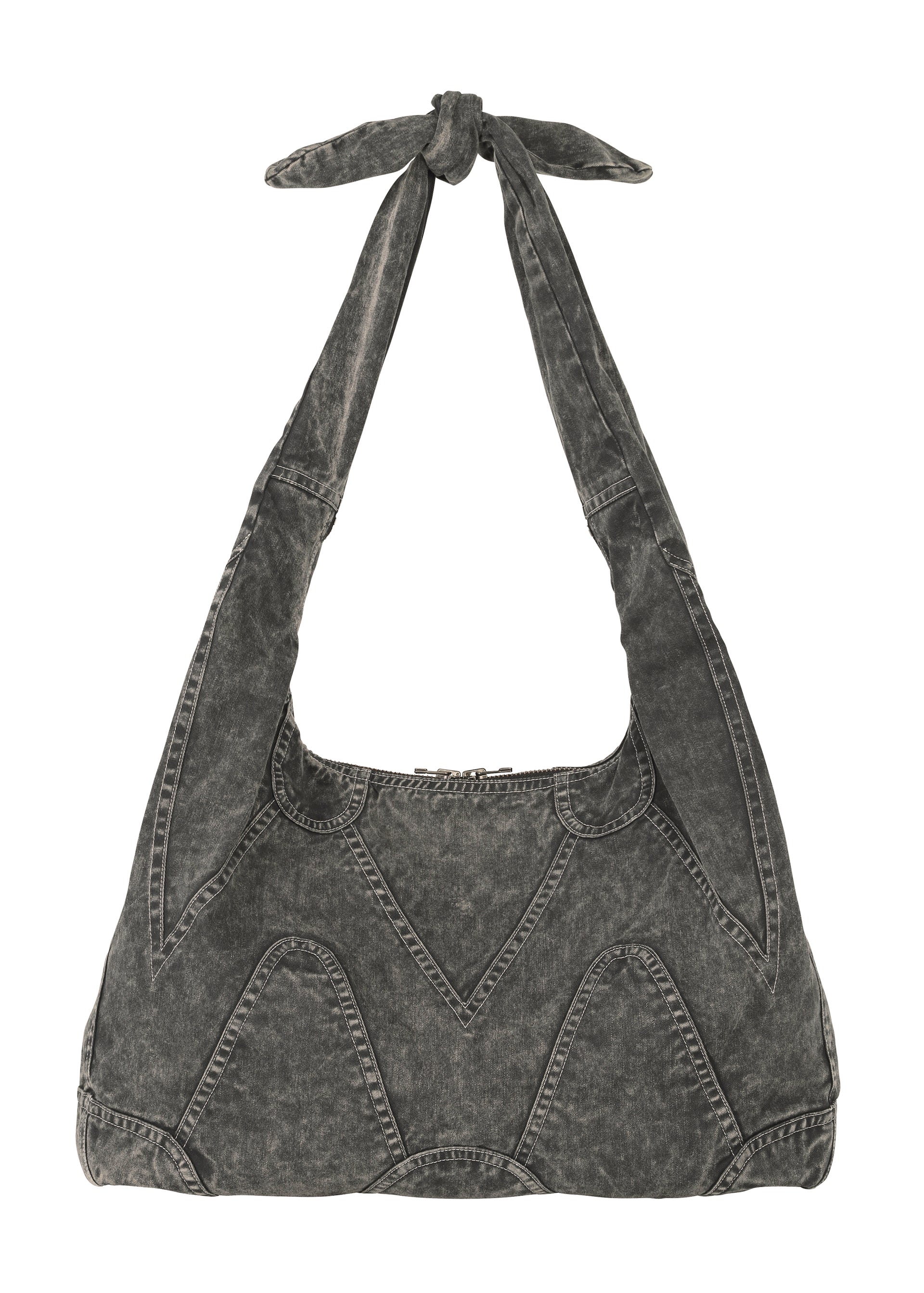 Zoomed view The ELEMENTS BAG by IM MEN is a large, pot-shaped shoulder bag in washed black denim with visible stitching, a wide knotted strap, and curved plus angular seams for a casual, relaxed style. - BLACK （no.15）
