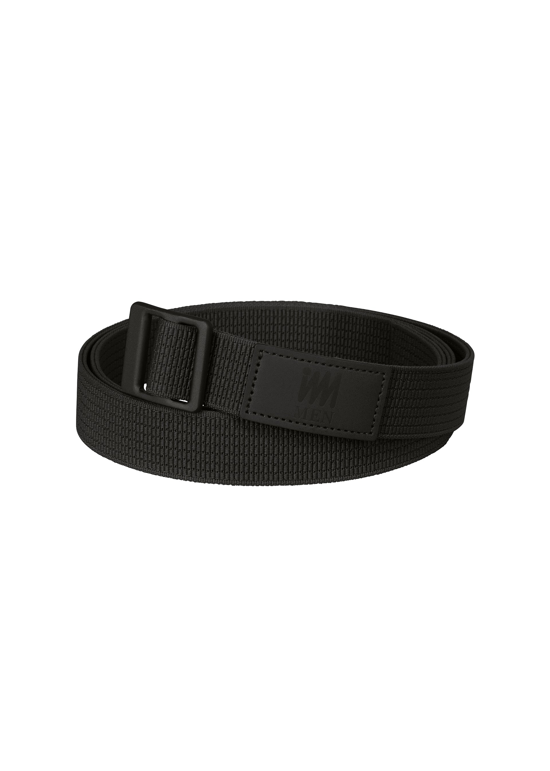 Zoomed view The IM MEN FRICTION BELT is a black woven elastic belt with a rectangular adjustable buckle and a black leather patch near the buckle, shown coiled on a white background. - BLACK （no.15）