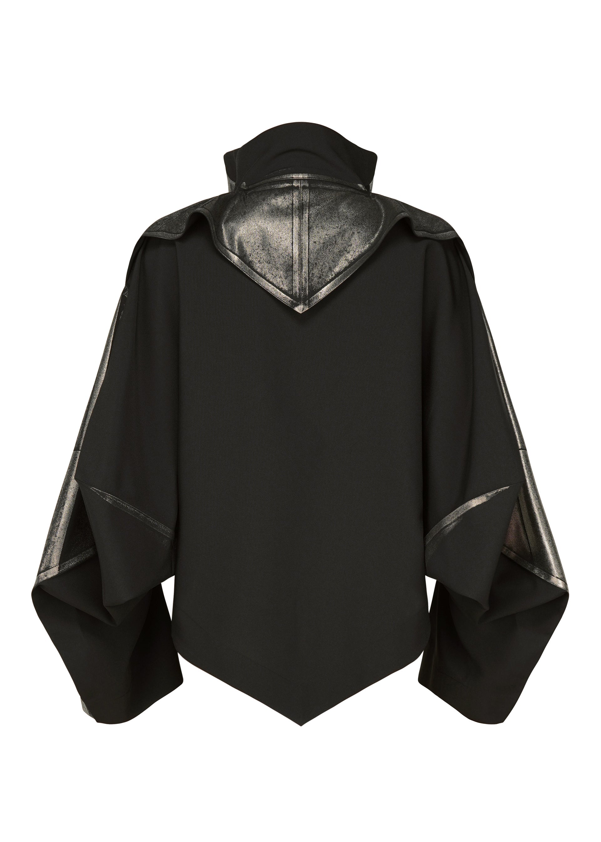 Zoomed view The IM MEN GINTO FLAT is a black, plant-based polyester jacket inspired by Shoji Kamoda, featuring oversized angular sleeves and metallic silver accents on the hood, shoulders, and sleeve seams, shown from the back on a white background.